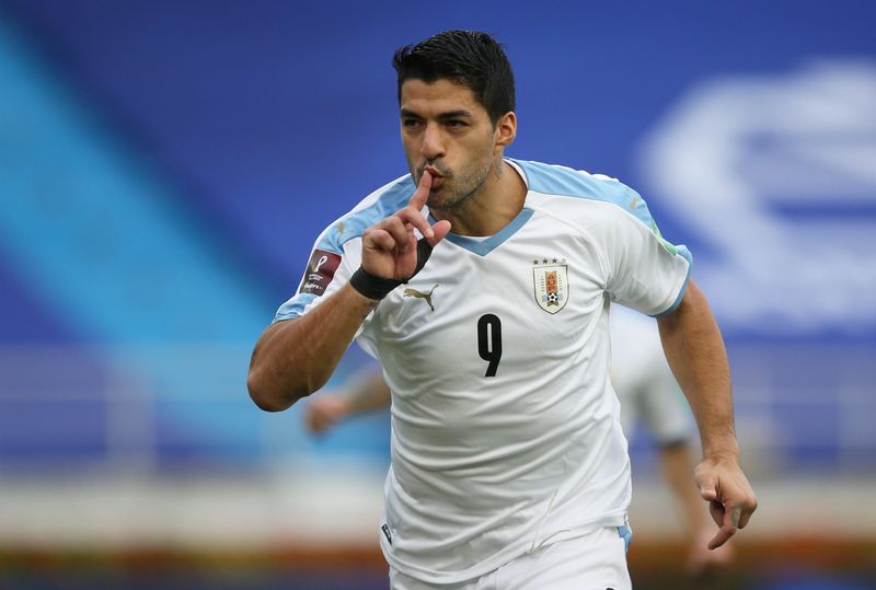 Luis Suárez lleva cuatro goles por Eliminatorias y es el máximo anotador del certamen (Reuters)
