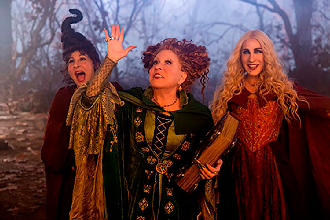 Regresan las tres hermanas brujas en busca de la juventud eterna.
(Disney Plus)