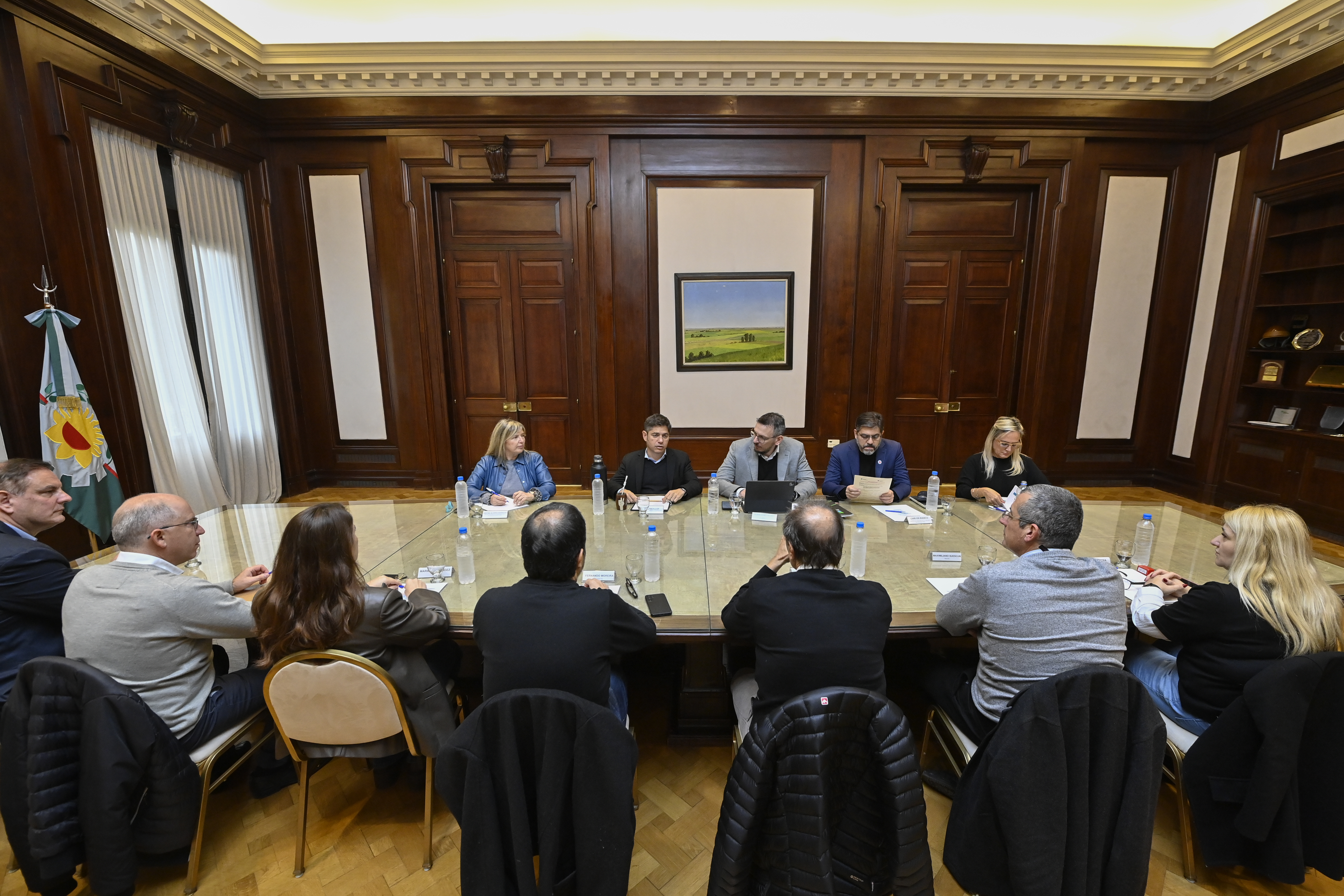 Crece la tensi&oacute;n entre Kicillof y los intendentes por la falta de fondos y se dirimir&aacute; en la Legislatura 