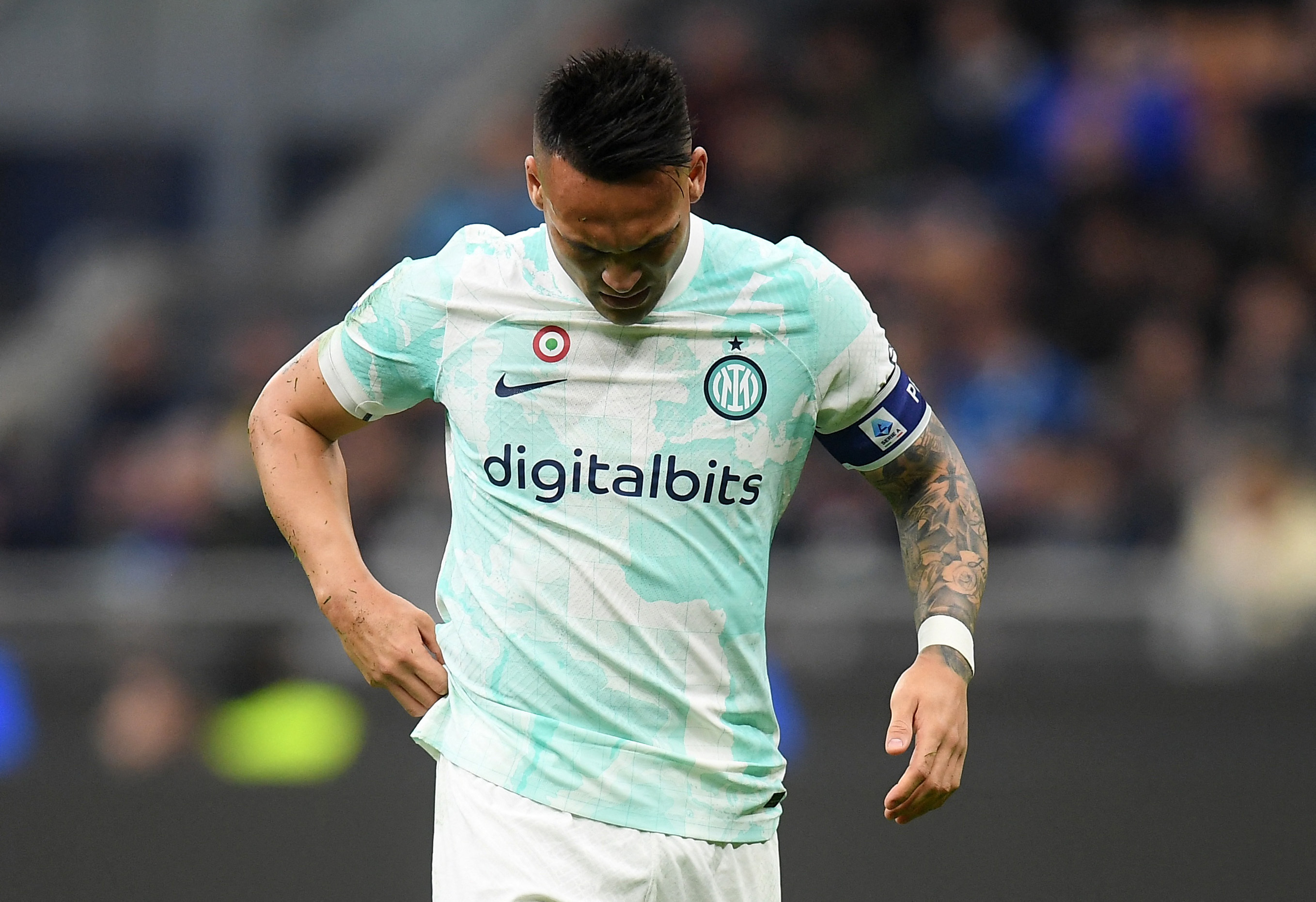 El Toro pudo solucionar la dolencia en el tobillo y en los últimos partidos fue el capitán del Inter (Foto: Reuters)