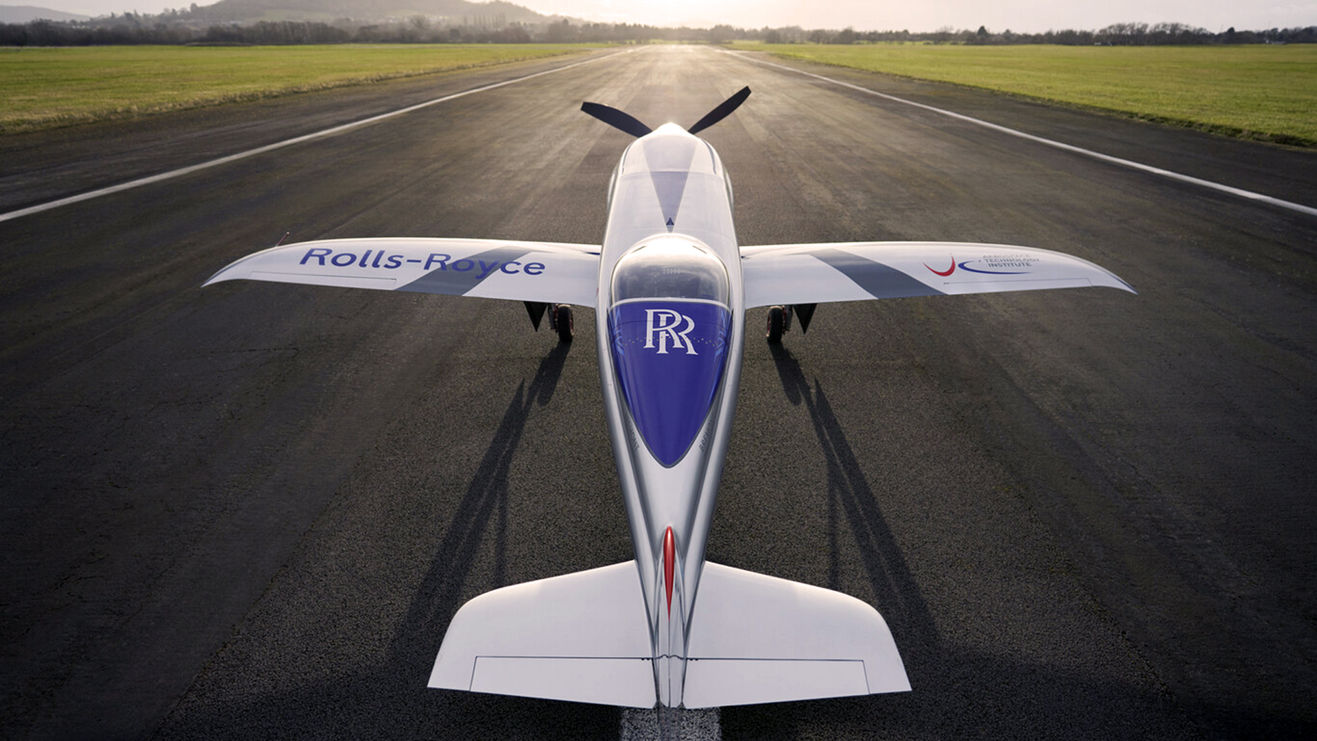 El primer vuelo de un avión completamente eléctrico abre una esperanza a una movilidad aérea sustentable