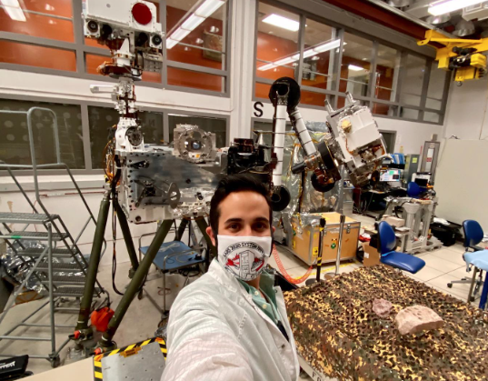 Con 23 años, Elio Morillo llegó a integrar la misión Mars 2020 de la Nasa. (Instagram/ @thespacemechanic)