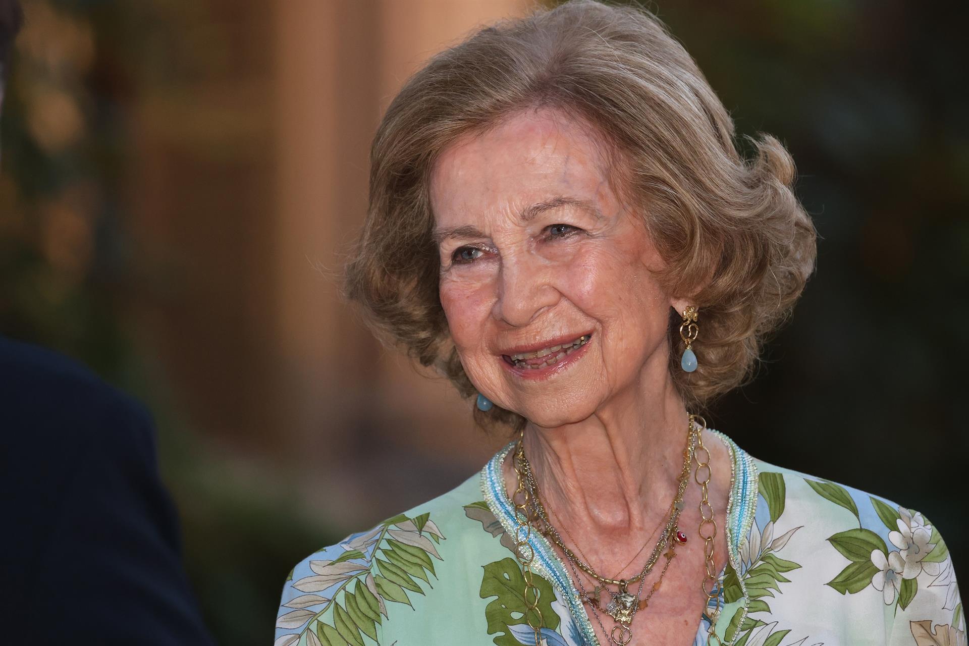 VÍDEO: Felipe VI concede a la Reina Sofía el Toisón de Oro por 