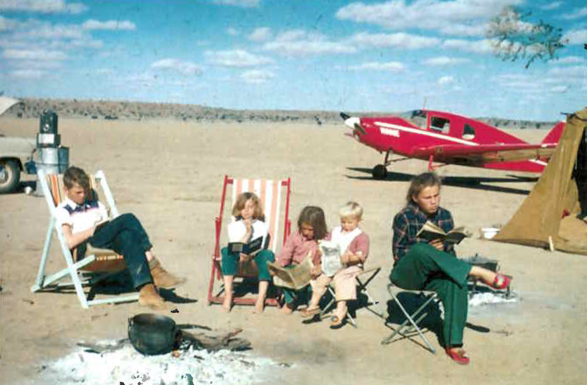 La familia Musk en la playa