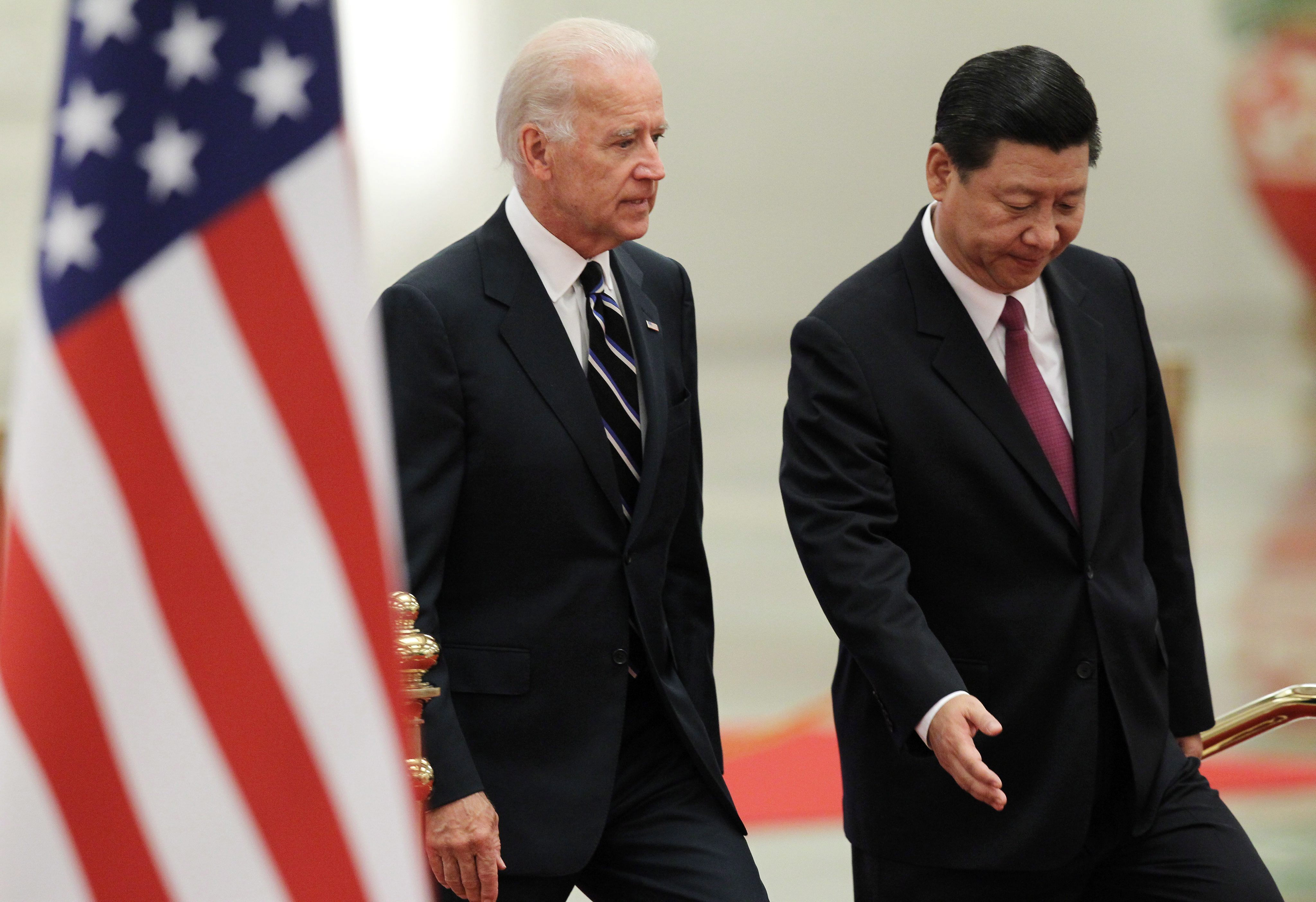 Fotografía de archivo de Joe Biden, cuando era vicepresidente de Estados Unidos, junto al presidente chino, Xi Jinping (EFE/How Hwee Young)
