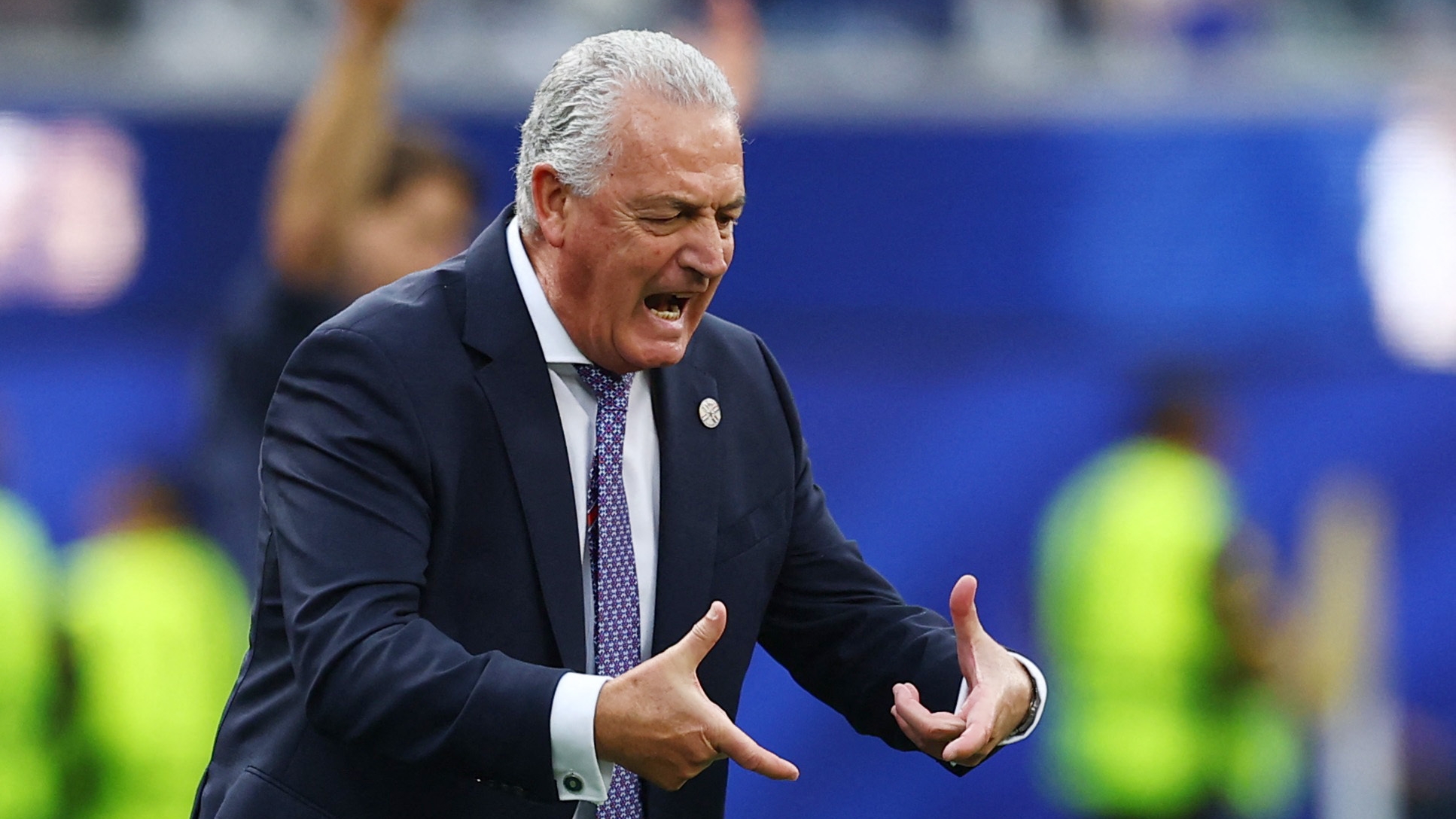 Dura ca&iacute;da de Alfaro ante Pochettino: los goles del 4-1 de Estados Unidos sobre Paraguay en el inicio del Mundial