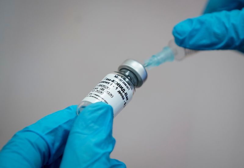 El Ministerio de Salud de la Nación autorizó con “carácter de emergencia” la vacuna rusa contra el COVID-19 Sputnik V, desarrollada por el Centro Nacional Gamaleya de Epidemiología y Microbiología de Rusia.