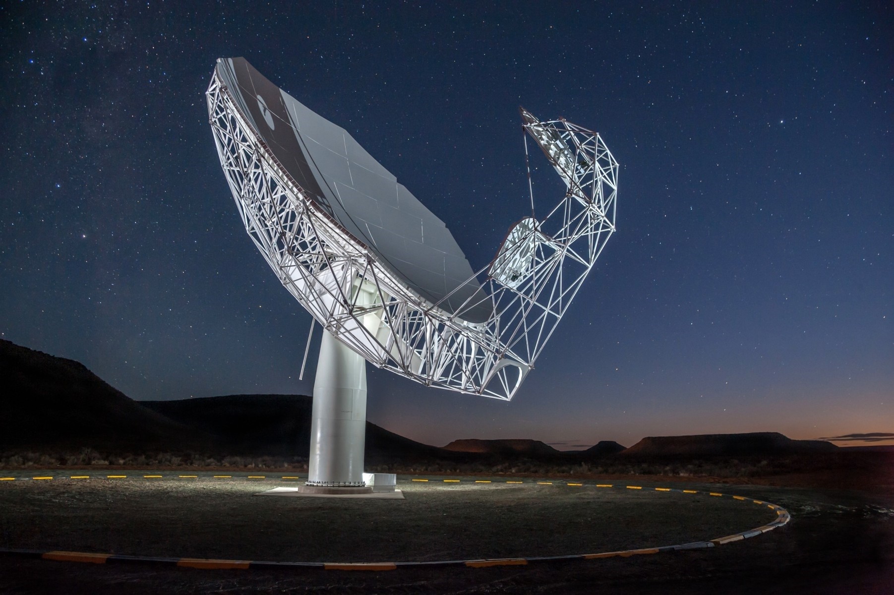 Los resultados fueron posibles con los datos del radiotelescopio MeerKAT, que se encuentra en Sudáfrica (Europa Press)