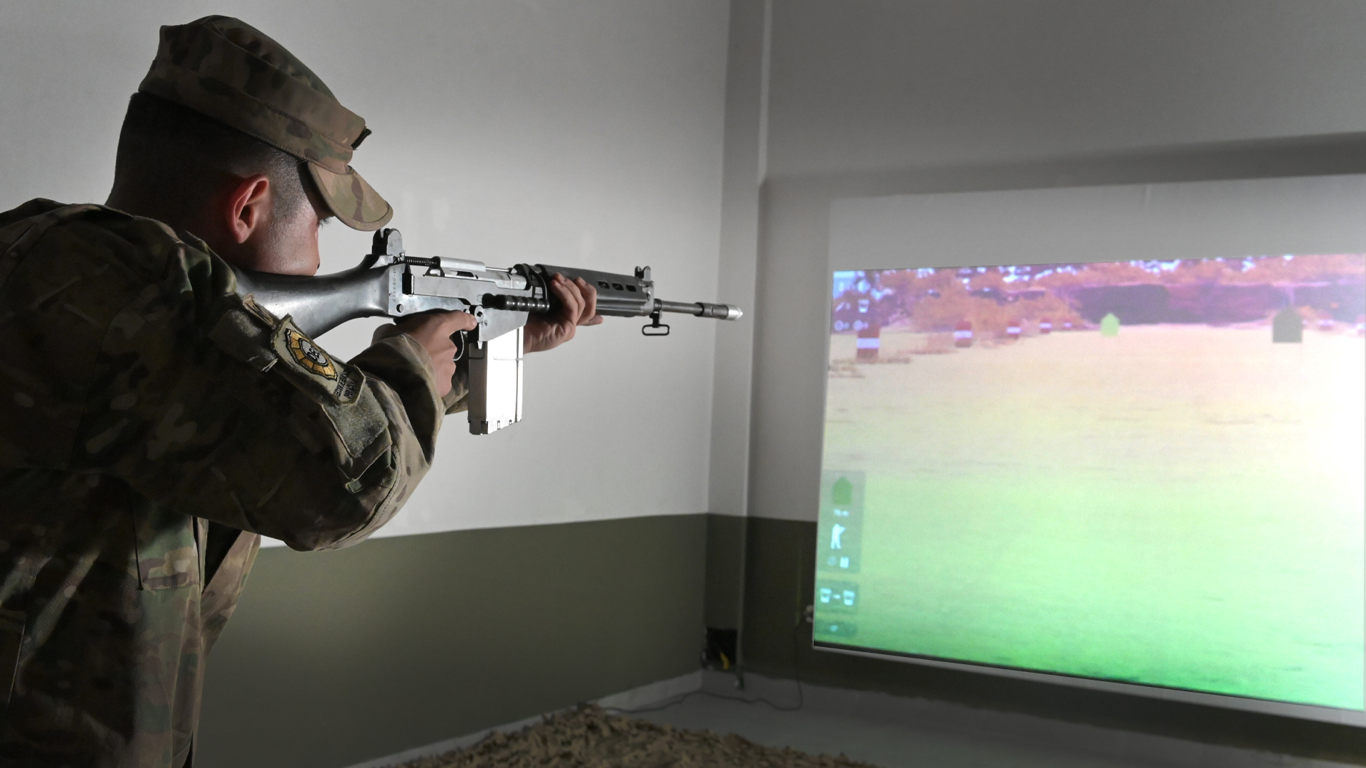 Destreza y puntería: los detalles del nuevo simulador que usan los francotiradores del Ejército Argentino