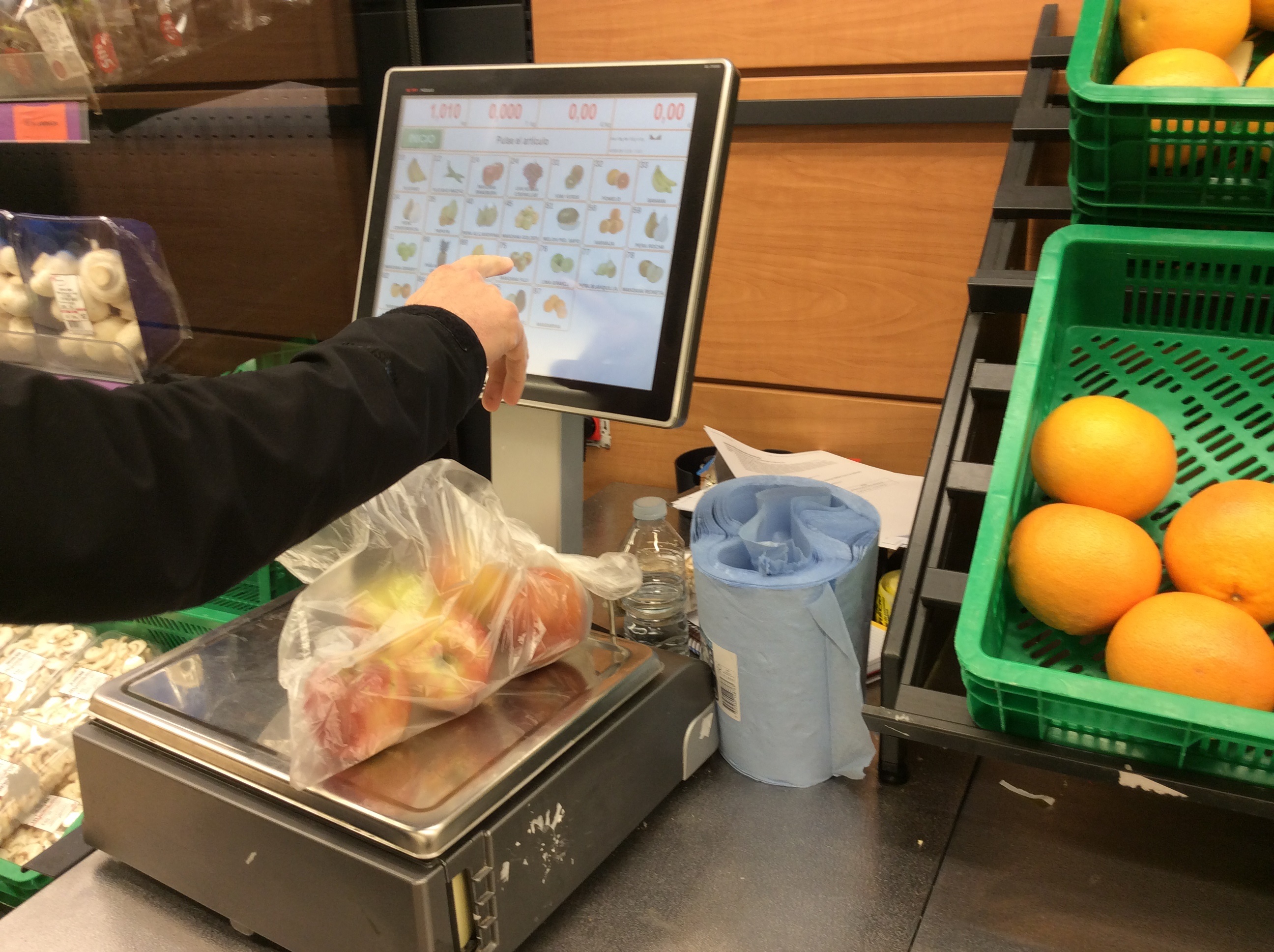 02/02/2016 Precios, IPC, inflación, consumo, manzanas, manzana, compra, compras, comprar, comprando, supermercado, mercado

POLITICA EUROPA ESPAÑA EMPRESAS ECONOMIA SOCIEDAD

