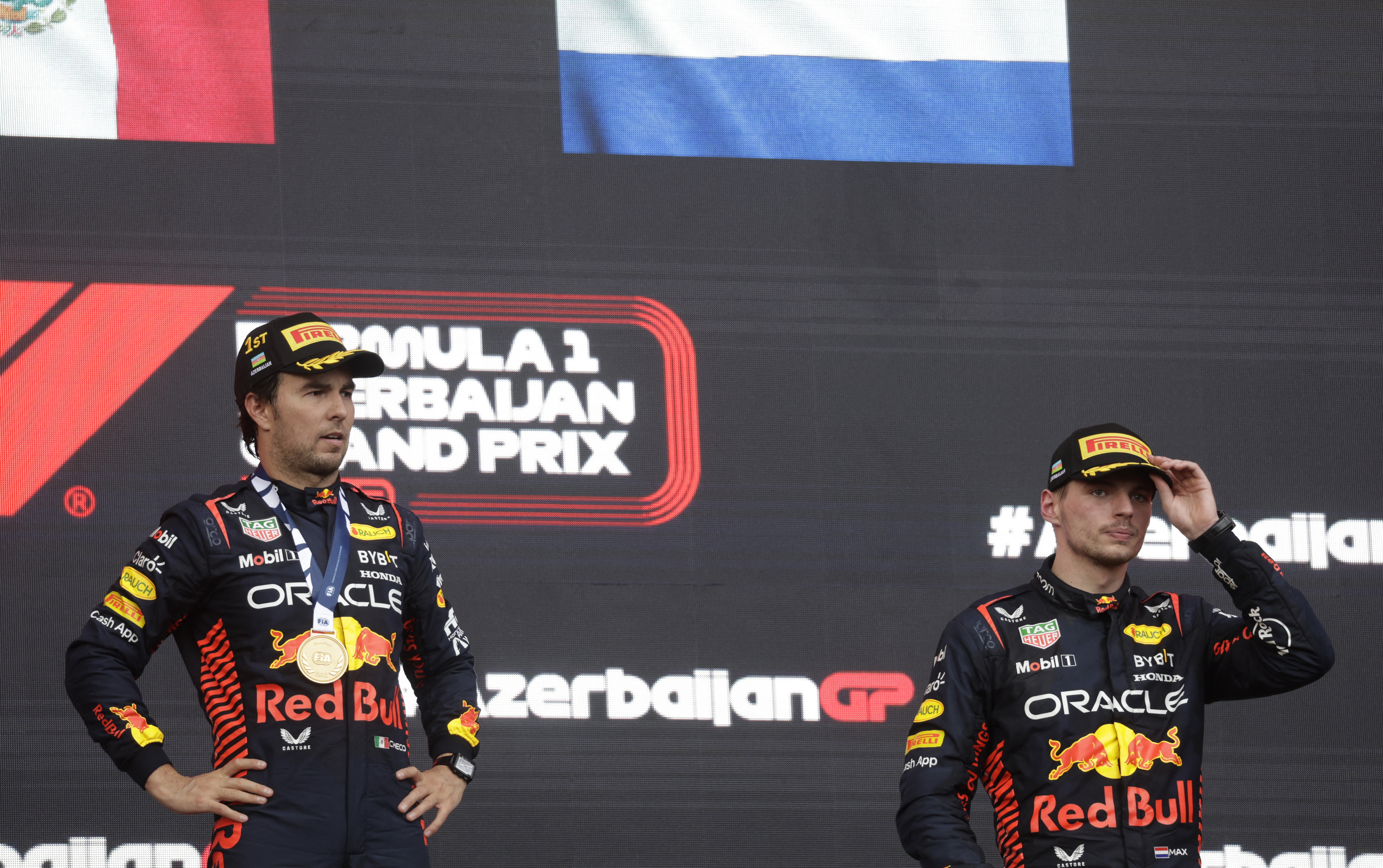 El audio de la desesperación de Verstappen por no alcanzar a Checo Pérez y la teoría sobre la estrategia de Red Bull
