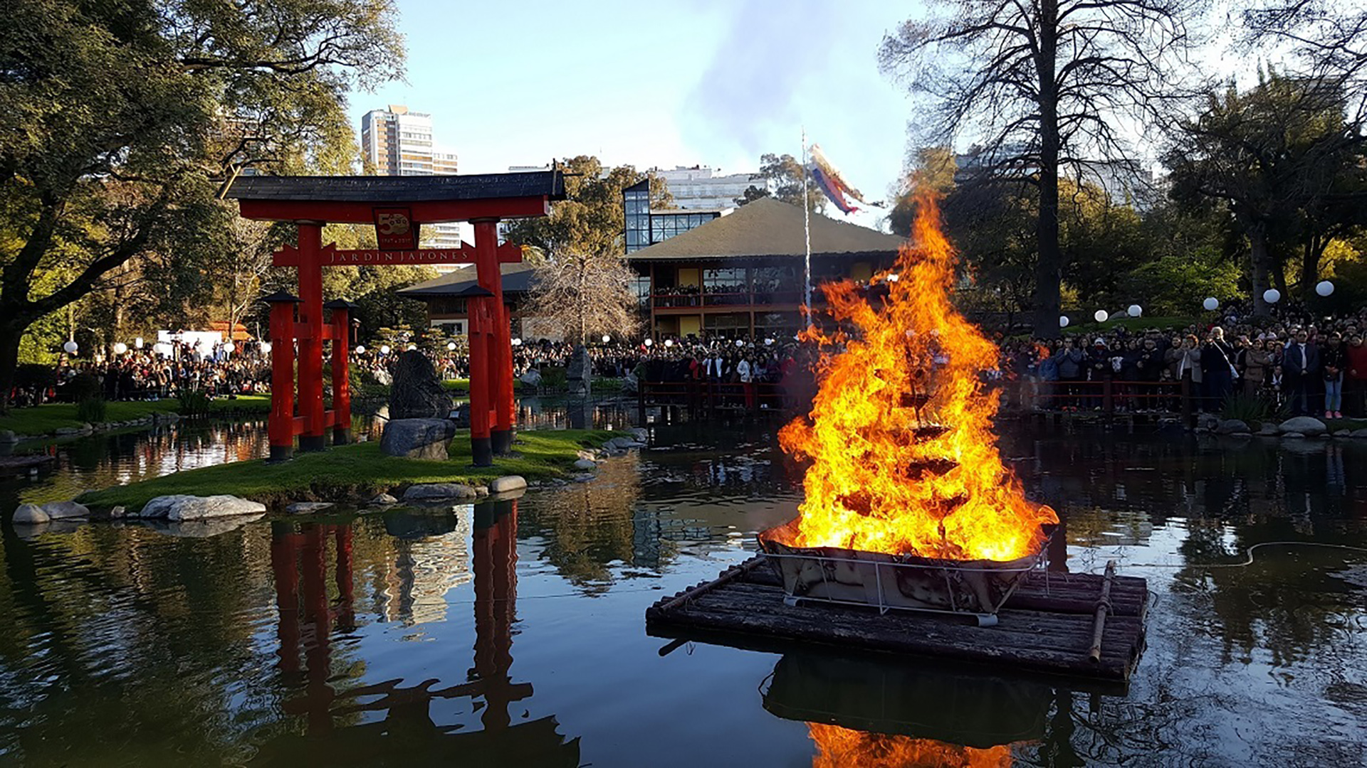 El Jardín Japonés enciende el Hi Matsuri, con dos ceremonias de fuego y pedidos de paz