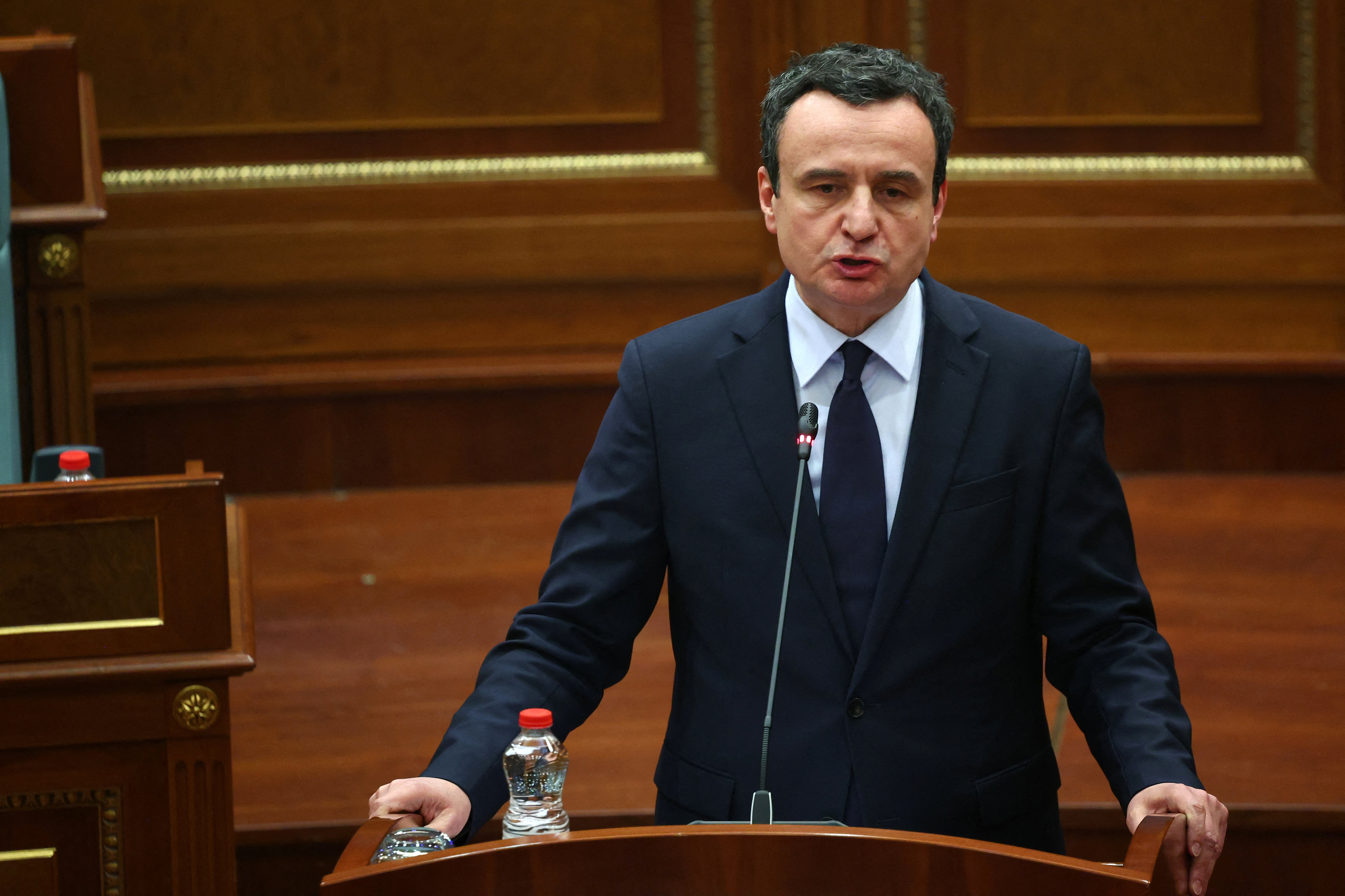 El Parlamento de Kosovo confirmó a Albin Kurti como primer ministro tras un año de estancamiento gubernamental