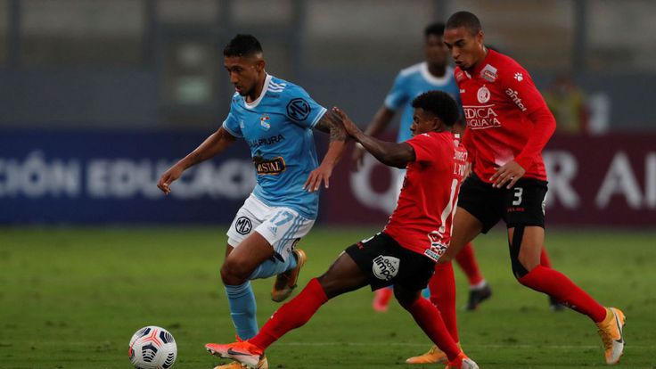 Christofer Gonzales en el duelo ante Rentistas. | Foto: Agencias