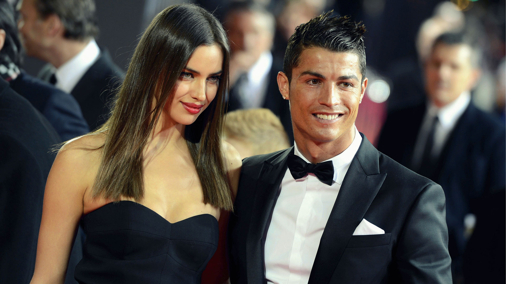 Tras romper con Irina Shayk, Cristiano Ronaldo conoció a Georgina Rodríguez, su actual pareja. Los enamorados tuvieron unos mellizos, pero lamentablemente uno de los bebés murió a las pocas horas de nacido.  (AP)