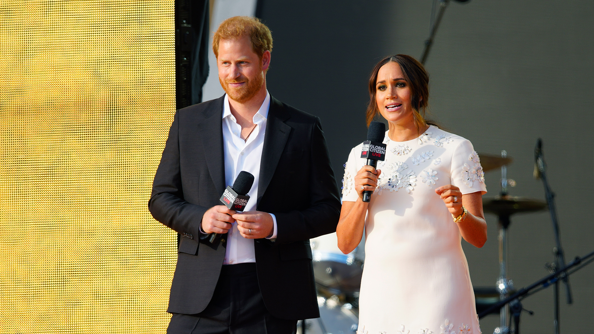 Aun así, desde que anunció su compromiso con Harry hasta el día de hoy, la duquesa de Sussex elige lucir un color más tradicional para cada hito de su nueva vida en la realeza: el blanco (Getty Images))