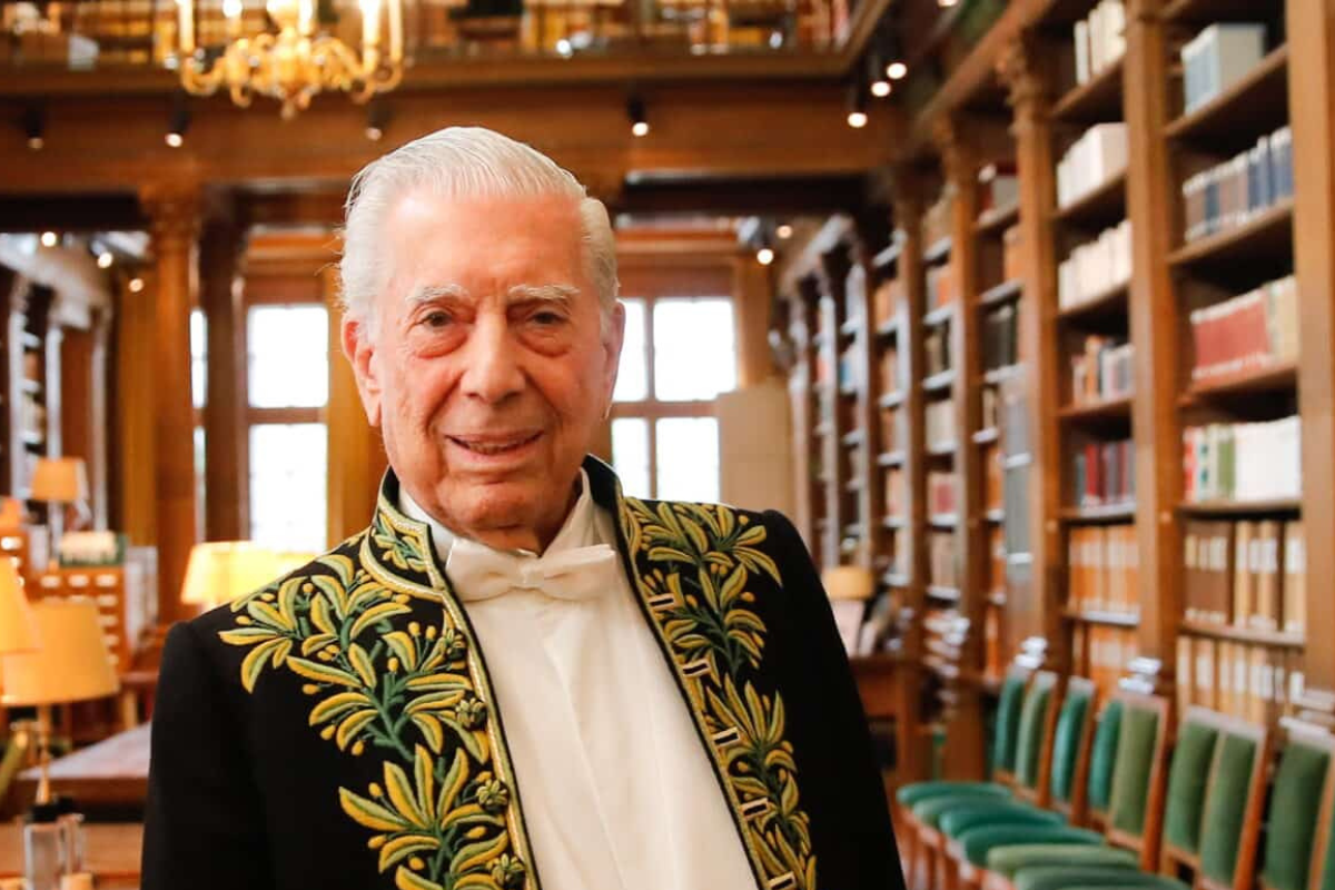 Mario Vargas Llosa cumple 87 años y lo festeja en familia y lejos de los escándalos amorosos
