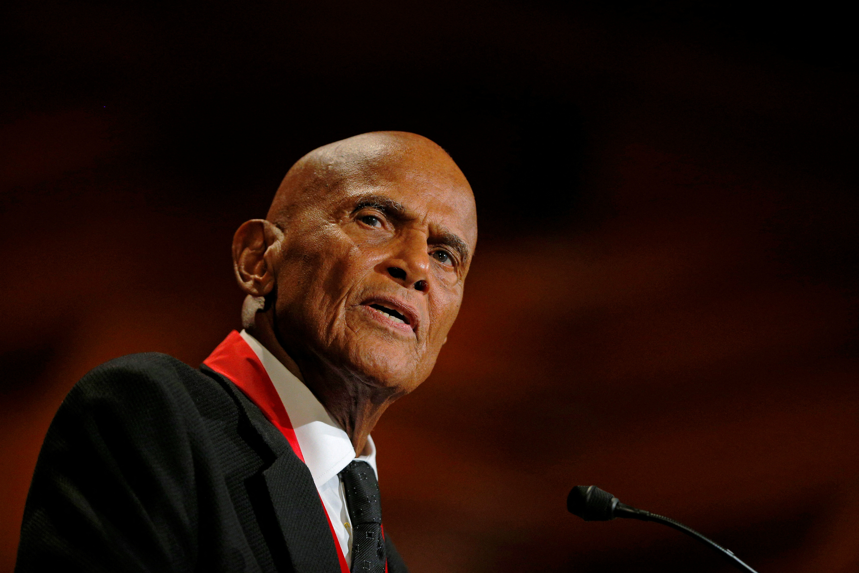 Harry belafonte. ЮНИСЕФ певца Гарри Белафонте-.