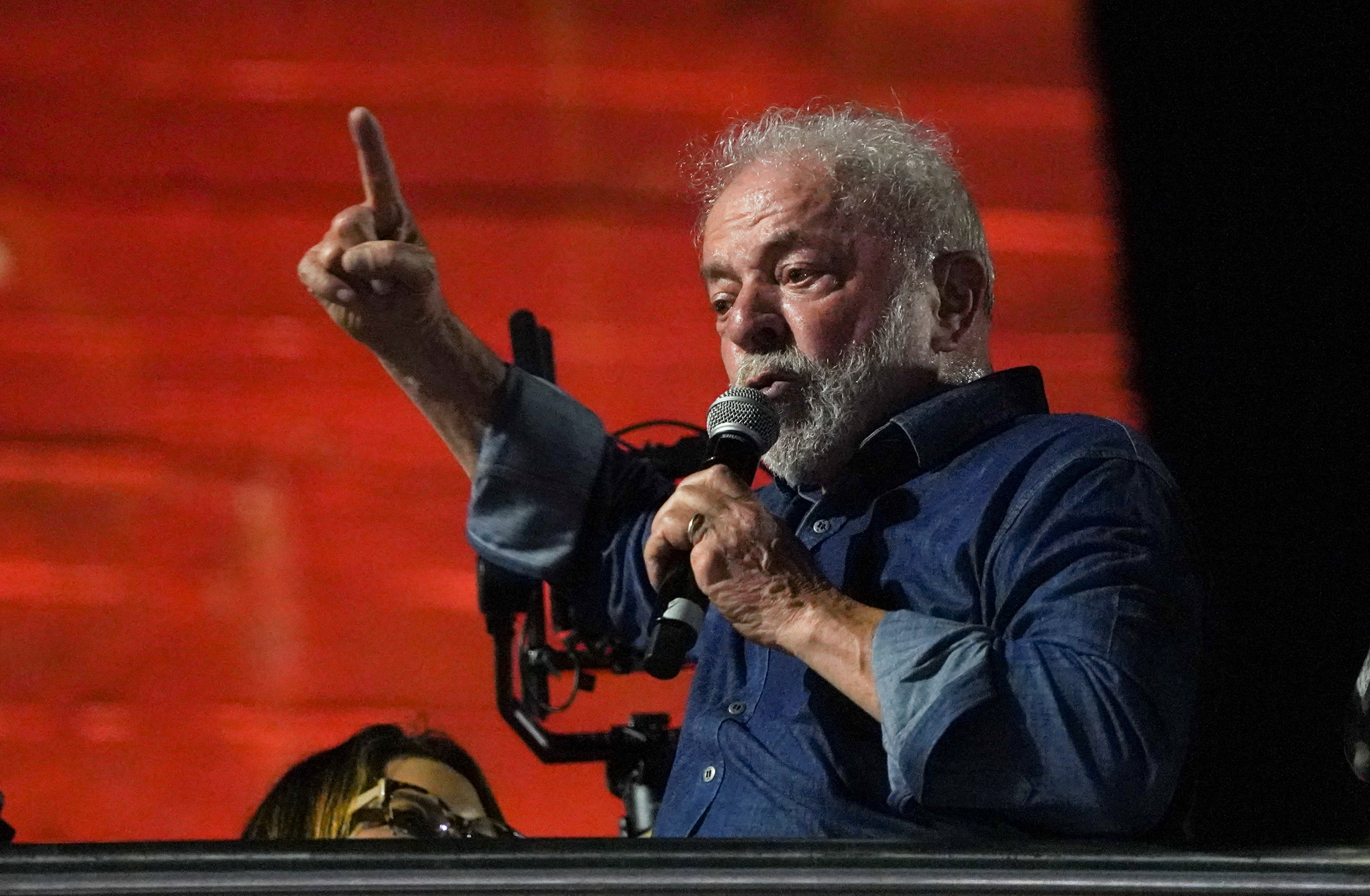 Lula durante su discurso tras ganar en el segundo turno de las elecciones en San Pablo (REUTERS/Mariana Greif)