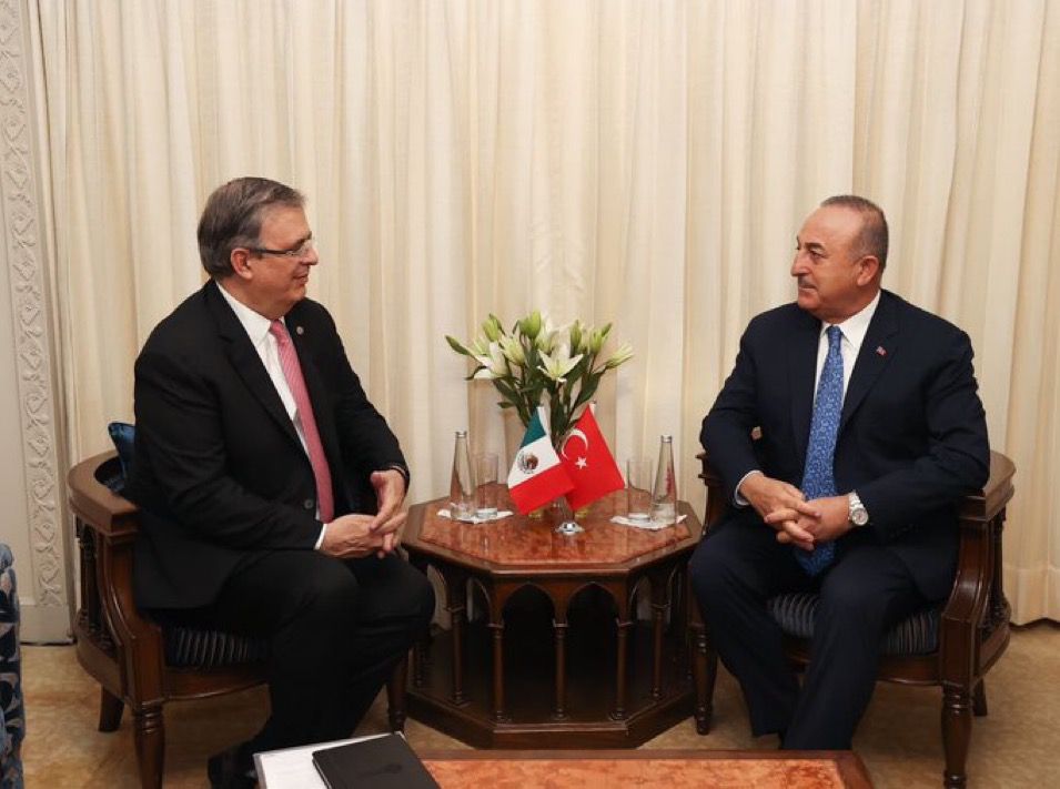 El canciller turco, Mevlut Cavusoglu, destacó la ayuda del Ejército Mexicano y la Cruz Roja tras el terremoto del 6 de febrero (Foto: SRE)