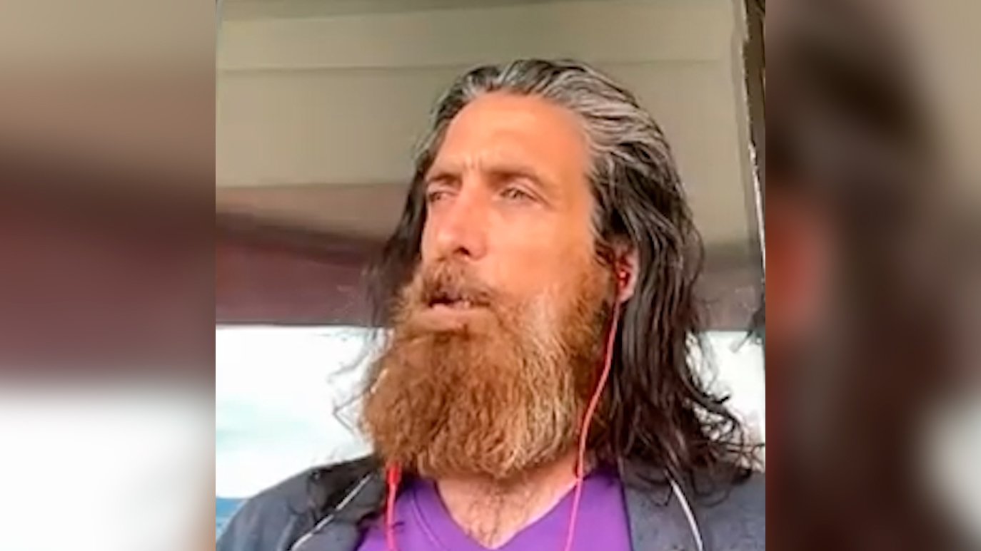 El asesinato a golpes de un activista de ultraderecha sacude a la política francesa a semanas de las elecciones