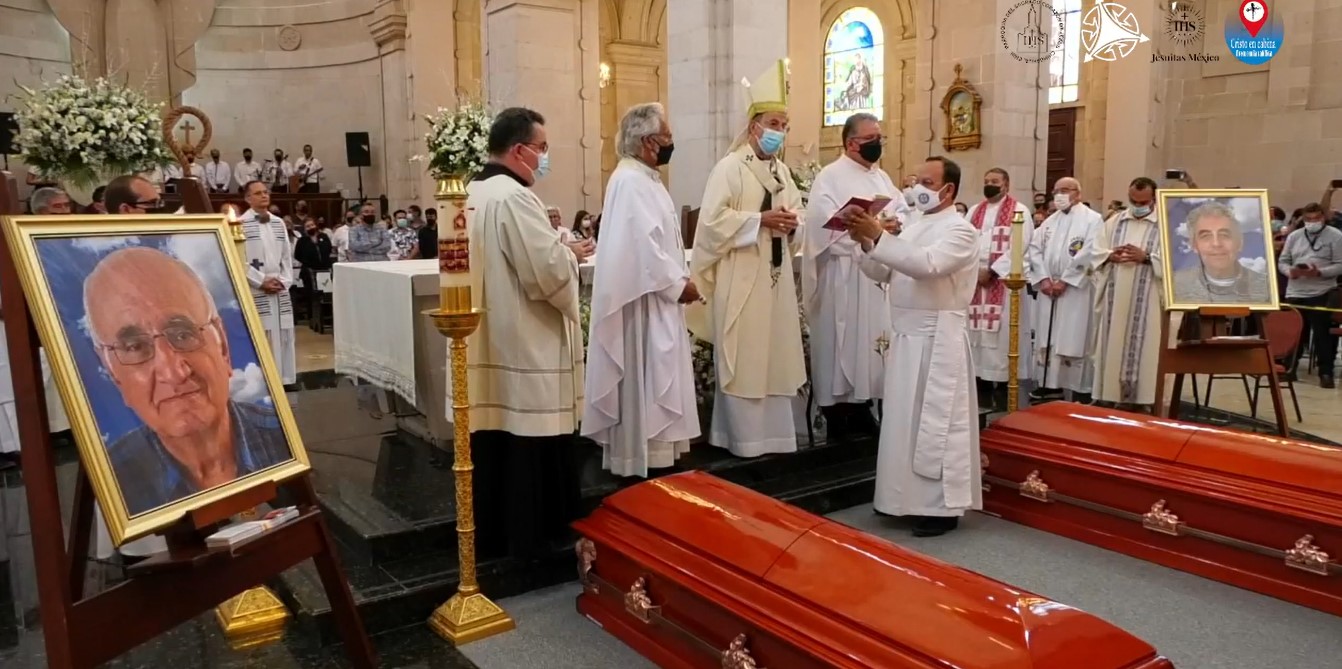 Funeral de los jesuitas en Chihuahua (Foto: Archivo)