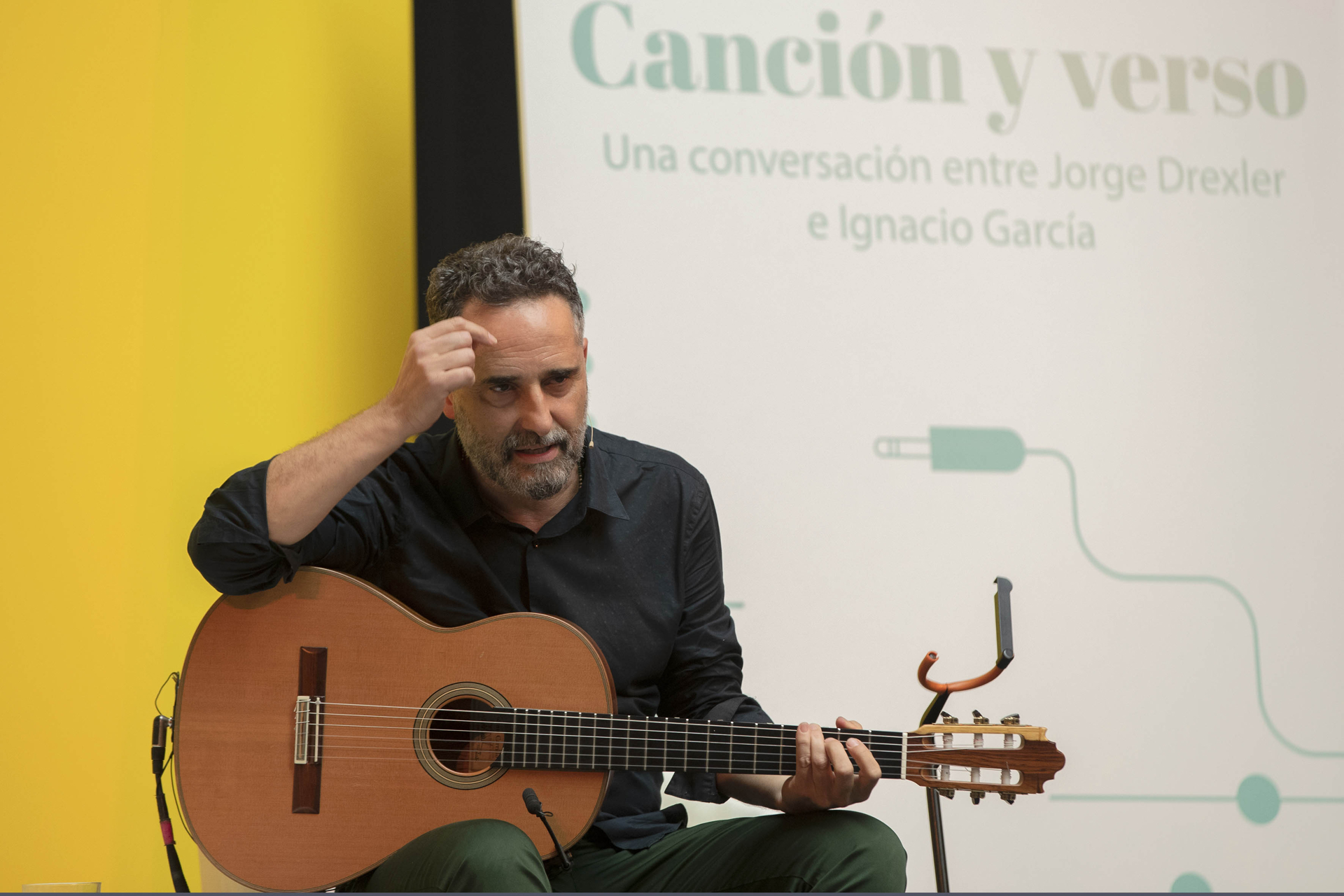 Jorge Drexler en el IX Congreso Internacional de la Lengua de Cádiz (Foto: EFE/Jorge Zapata)