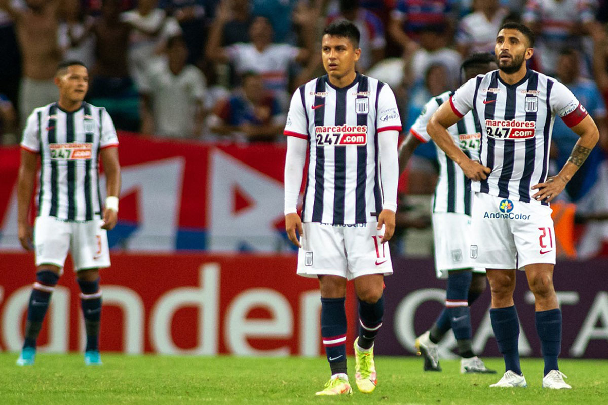 Alianza Lima quedó último en el grupo F de la Copa Libertadores 2022. | Foto: AFP