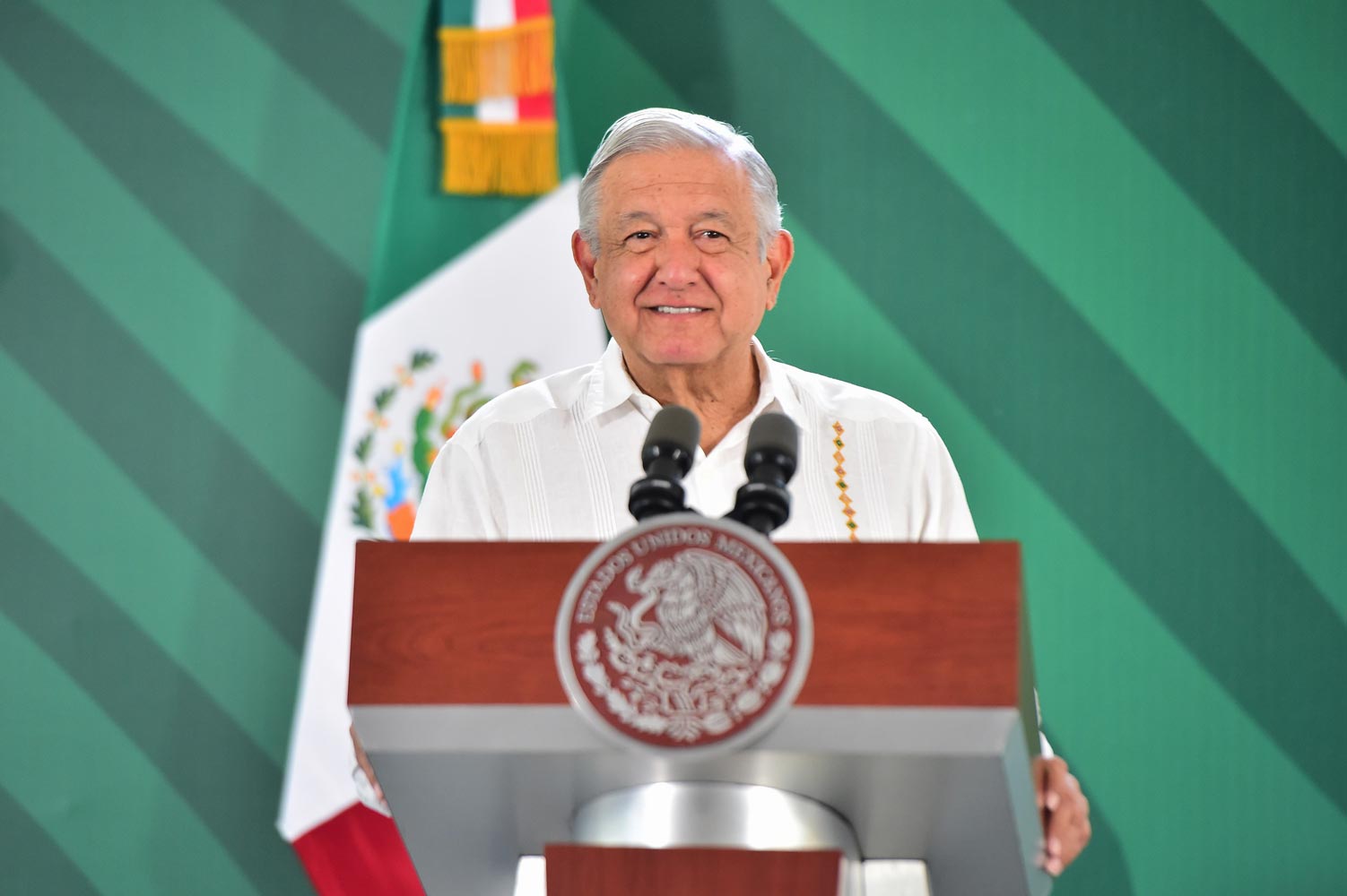 El jefe del Ejecutivo federal insistió en que esperará “a ver sé resuelven” (Foto: Gobierno de México)