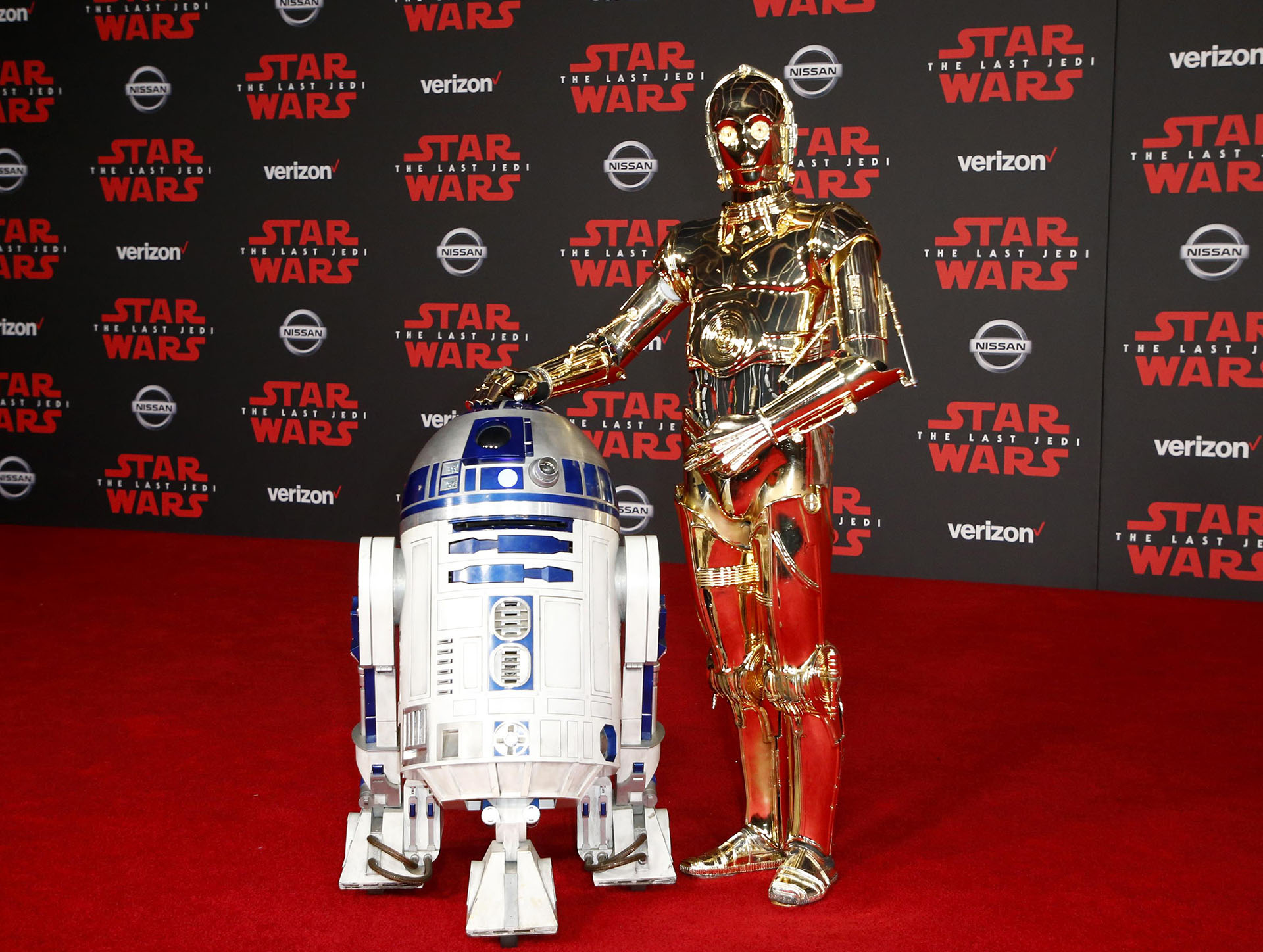 C-3PO  y R2D2 (Foto: Reuters)