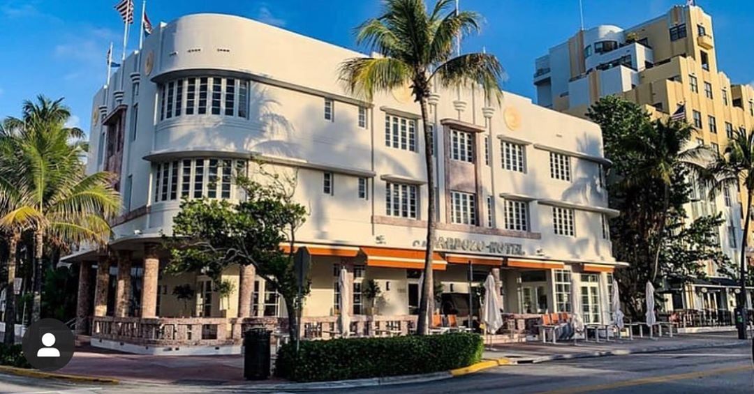 El Cardozo Hotel, en South Beach. (@gloriaestefan)