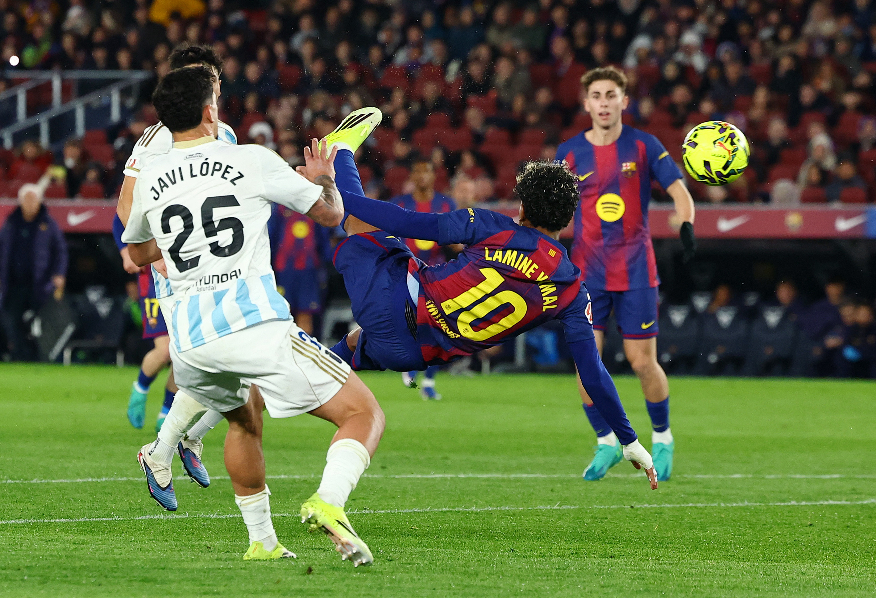 El acuerdo original de Apple, firmado por Jobs, Wozniak y Wayne, alcanzó un precio millonario en Christie’s