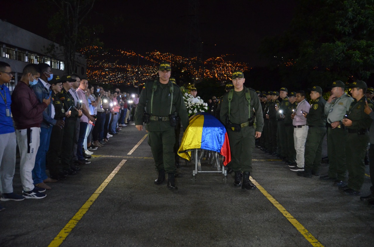 Con homenaje la Policía Nacional despidió a los patrulleros asesinados en Santa Fe de Antioquia. (Cortesía: Policía Nacional)