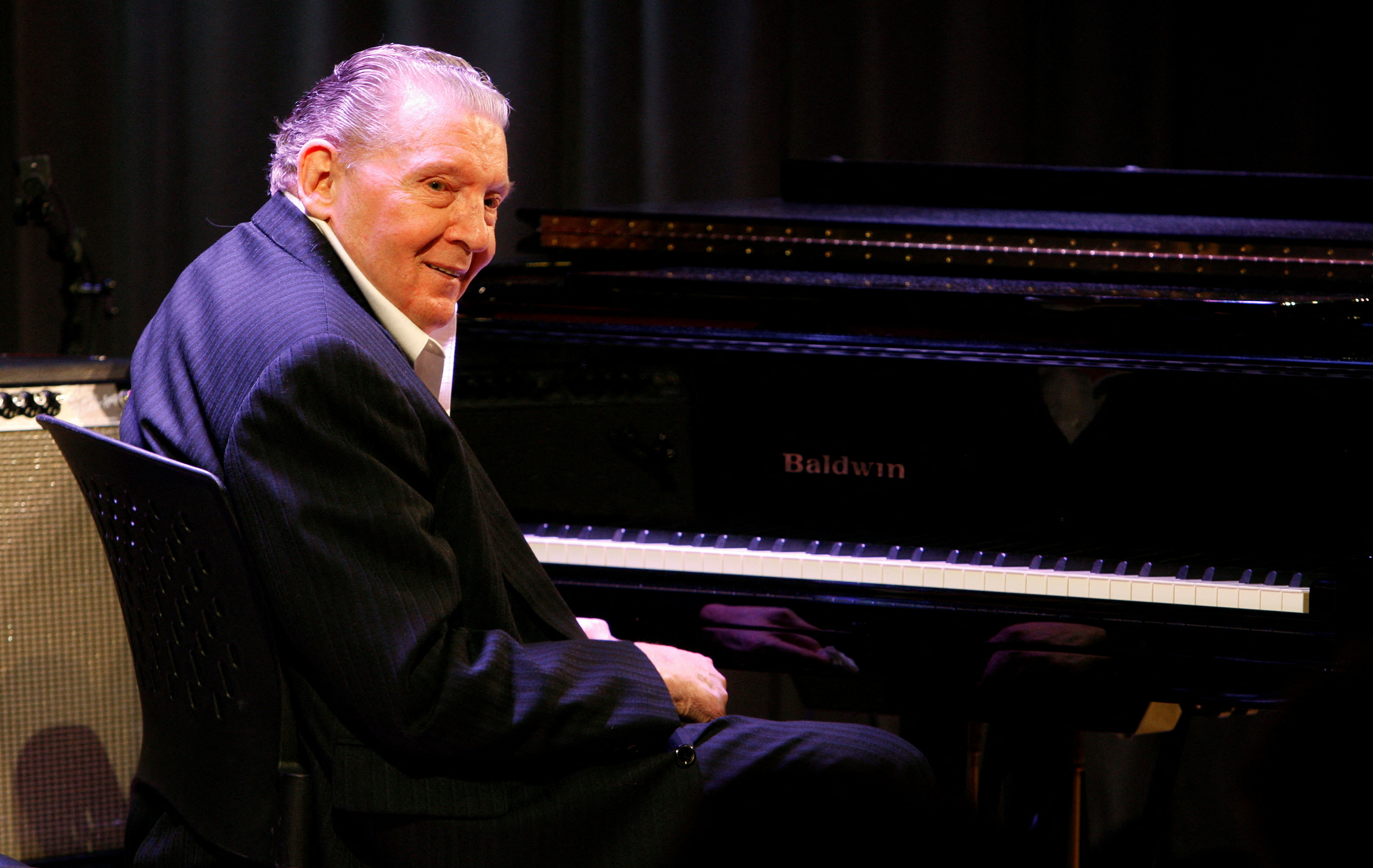 Jerry Lee Lewis en su aparición en "An Evening with Jerry Lee Lewis" en el Museo de los Grammy en Los Ángeles el 28 de septiembre de 2010 (REUTERS/Fred Prouser)