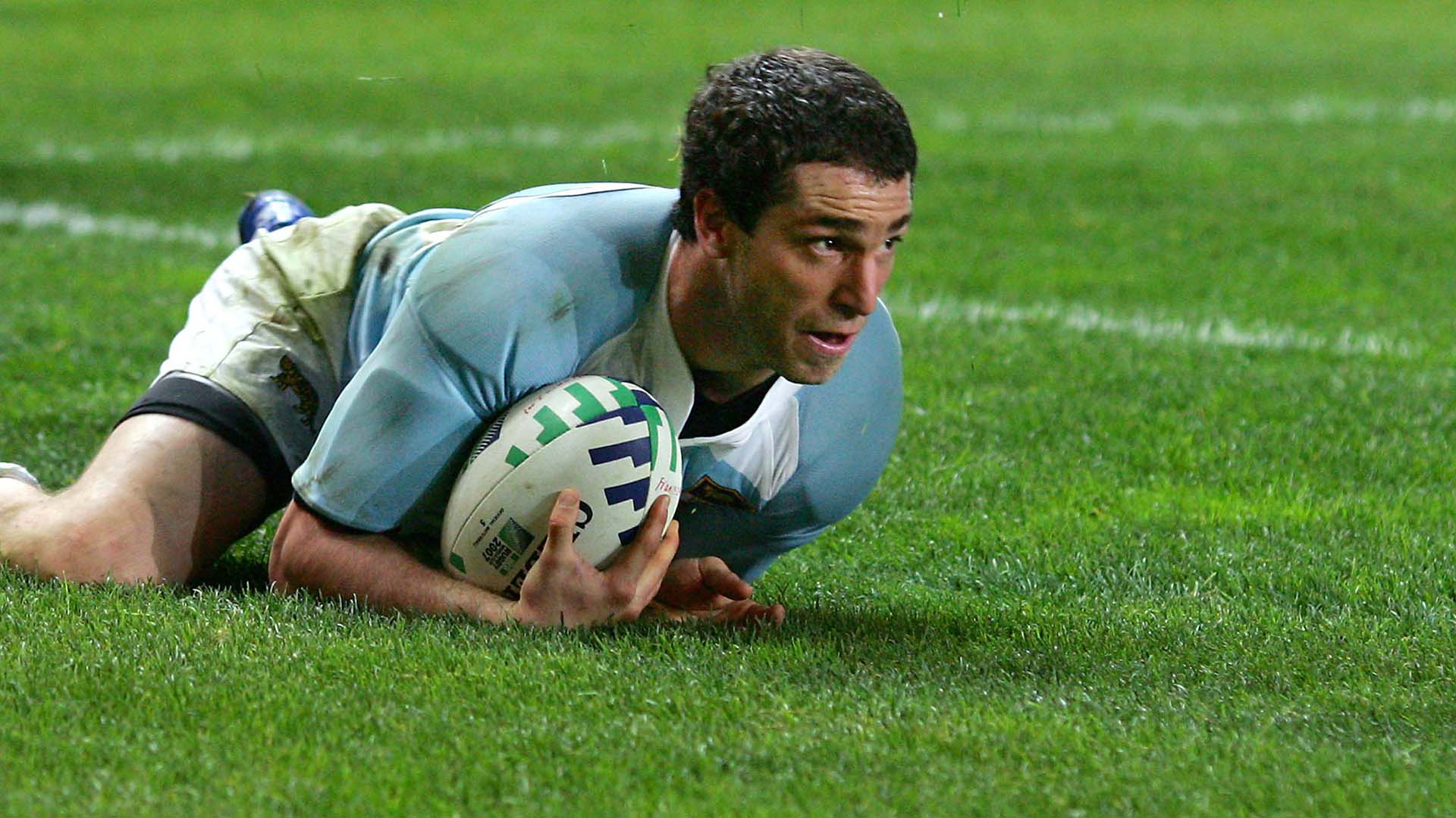 Federico Martín Aramburu, ex jugador de rugby de Los Pumas que fue baleado a la salida de un bar en París (AFP)