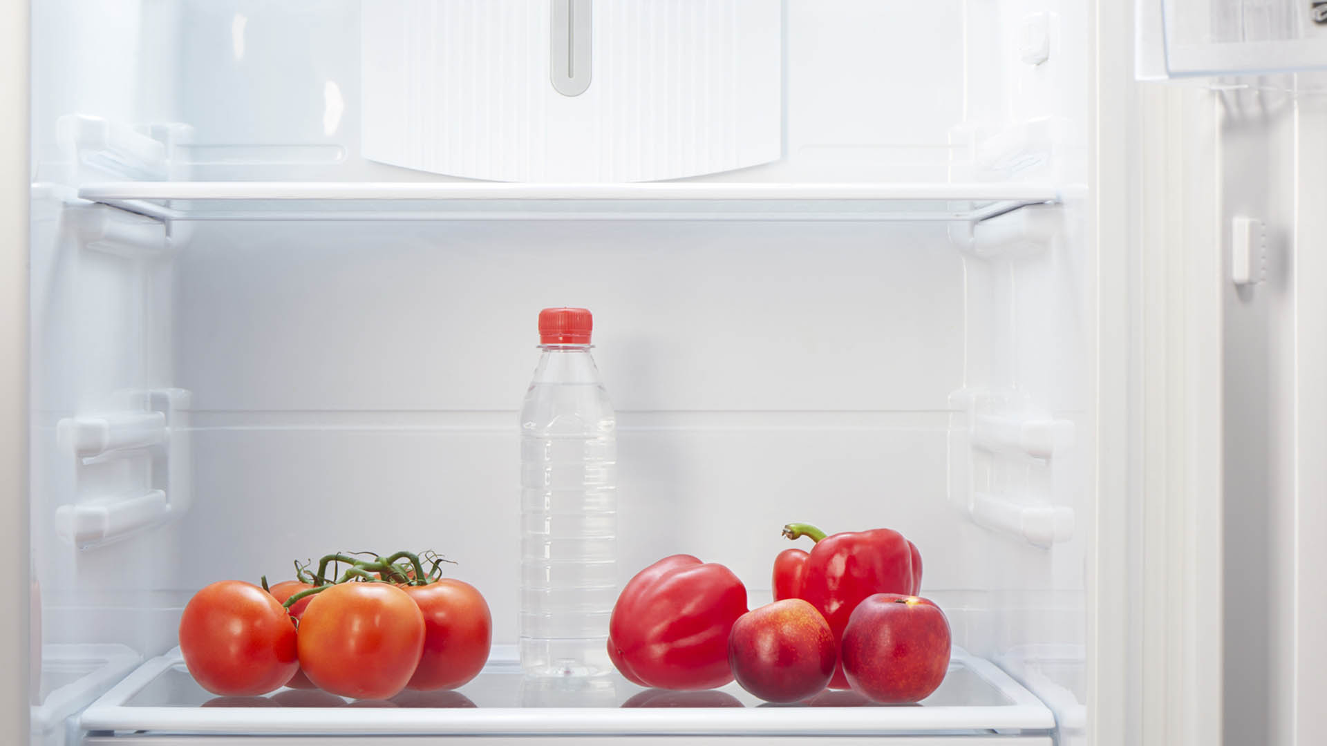 Los tomates, los kiwis y las manzanas, entre las frutas y verduras que aportan hidratación