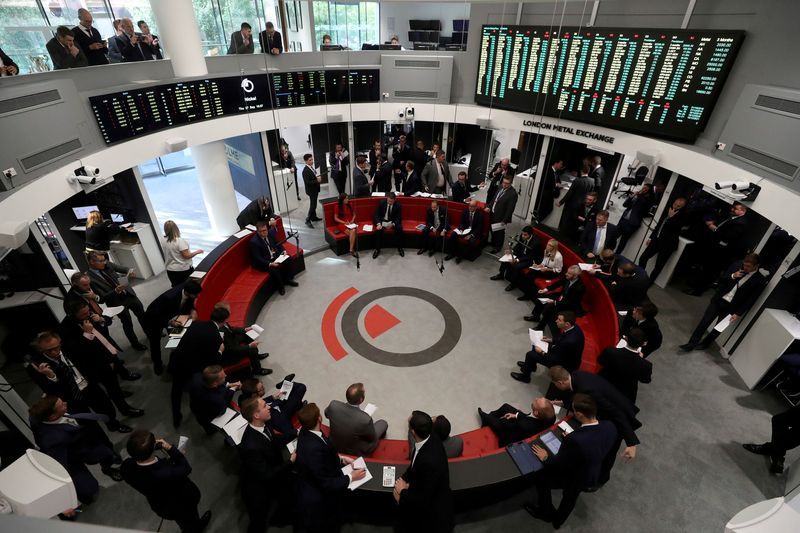 Traders at work at the London Stock Exchange (REUTERS/Simon Dawson/File)