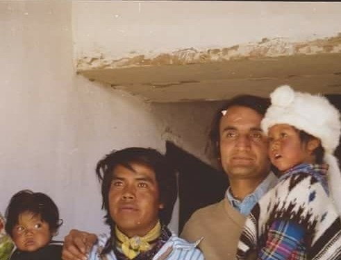 El Padre Gallo estaba totalmente entregado a su misión en la Sierra Tarahumara. (FOTO: Facebook)