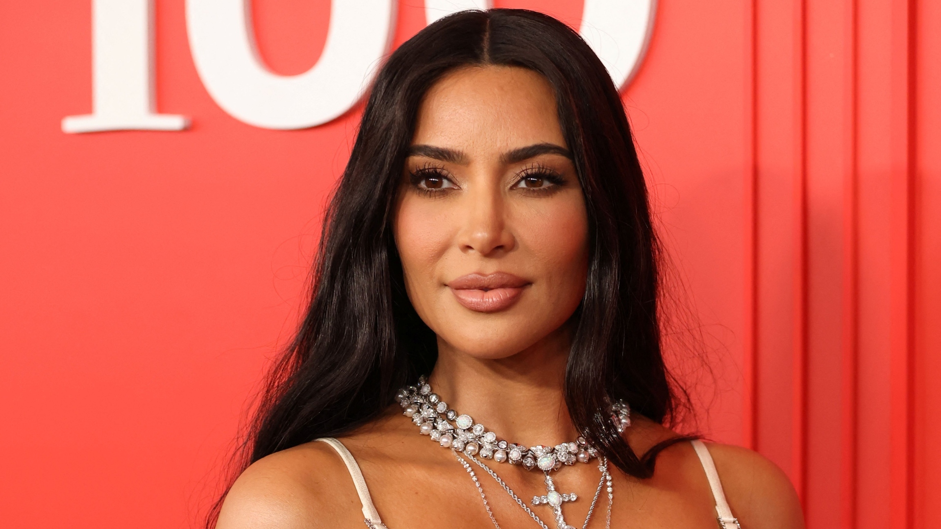 Kim Kardashian contó los atributos que busca en un hombre y destacó un detalle físico