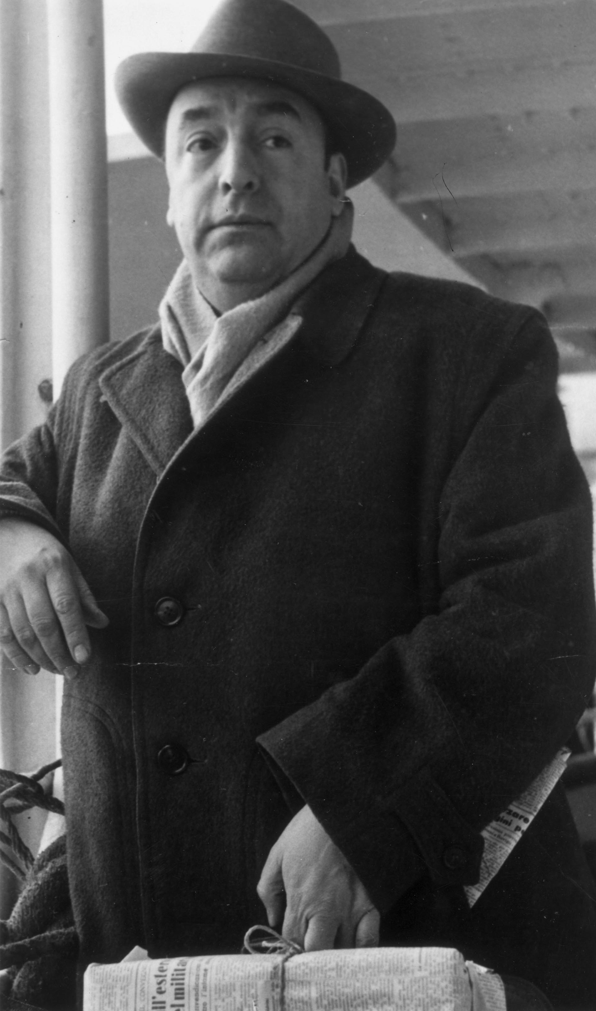 Pablo Neruda en enero de 1952 en Capri, Italia (Foto: Keystone/Getty Images)