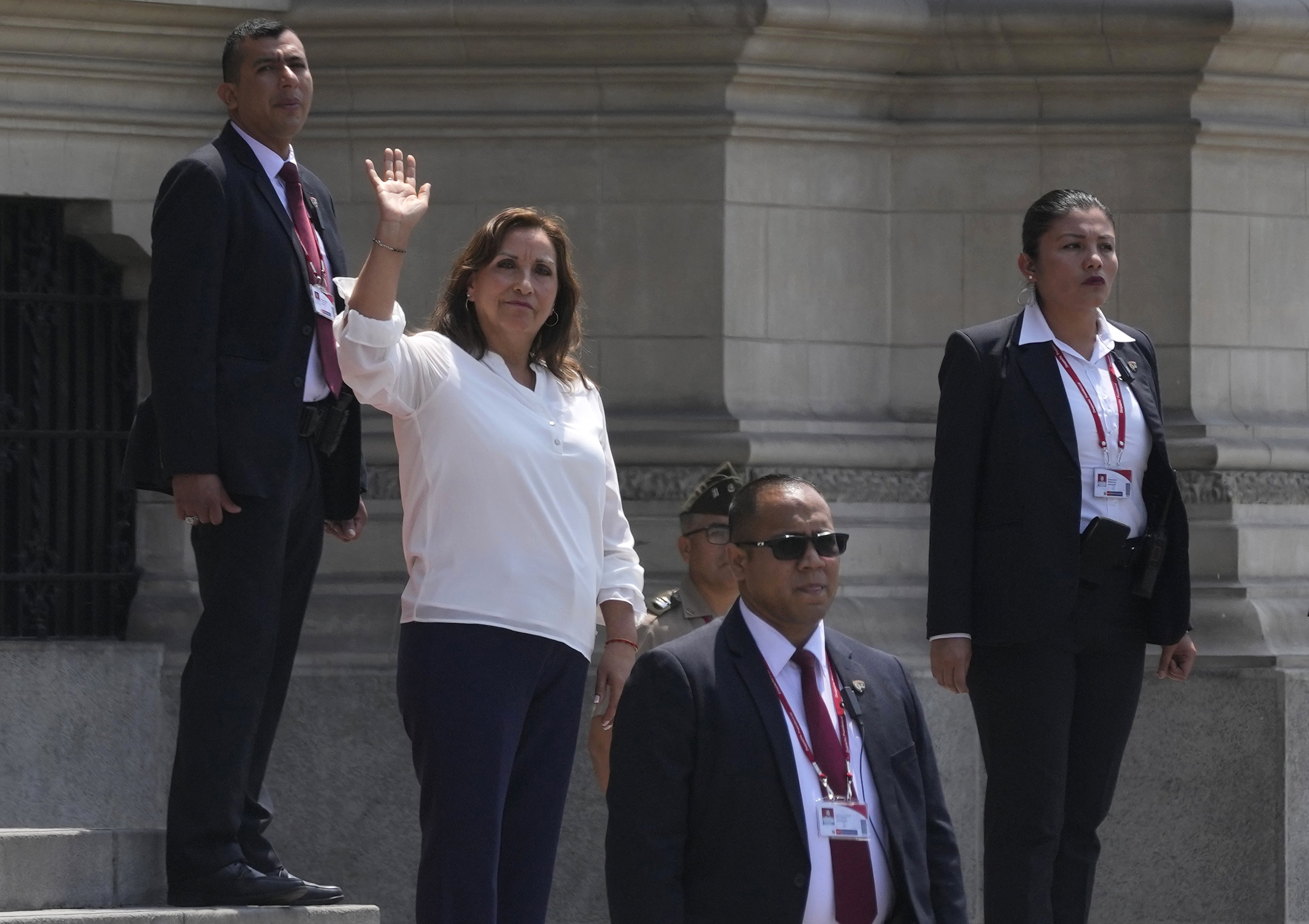 "Hay una presidenta atrincherada, se está acordonando solita con sus propios medios o inseguridades”, dijo el analista político. (AP Foto/Martín Mejía)
