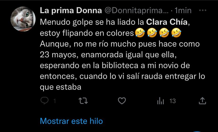 Clara Chía desata burlas en redes sociales por el golpe que se propinó contra un cartel, mientras intentaba huir de los paparazzi con Gerard Piqué. @Donnitaprima/Twitter