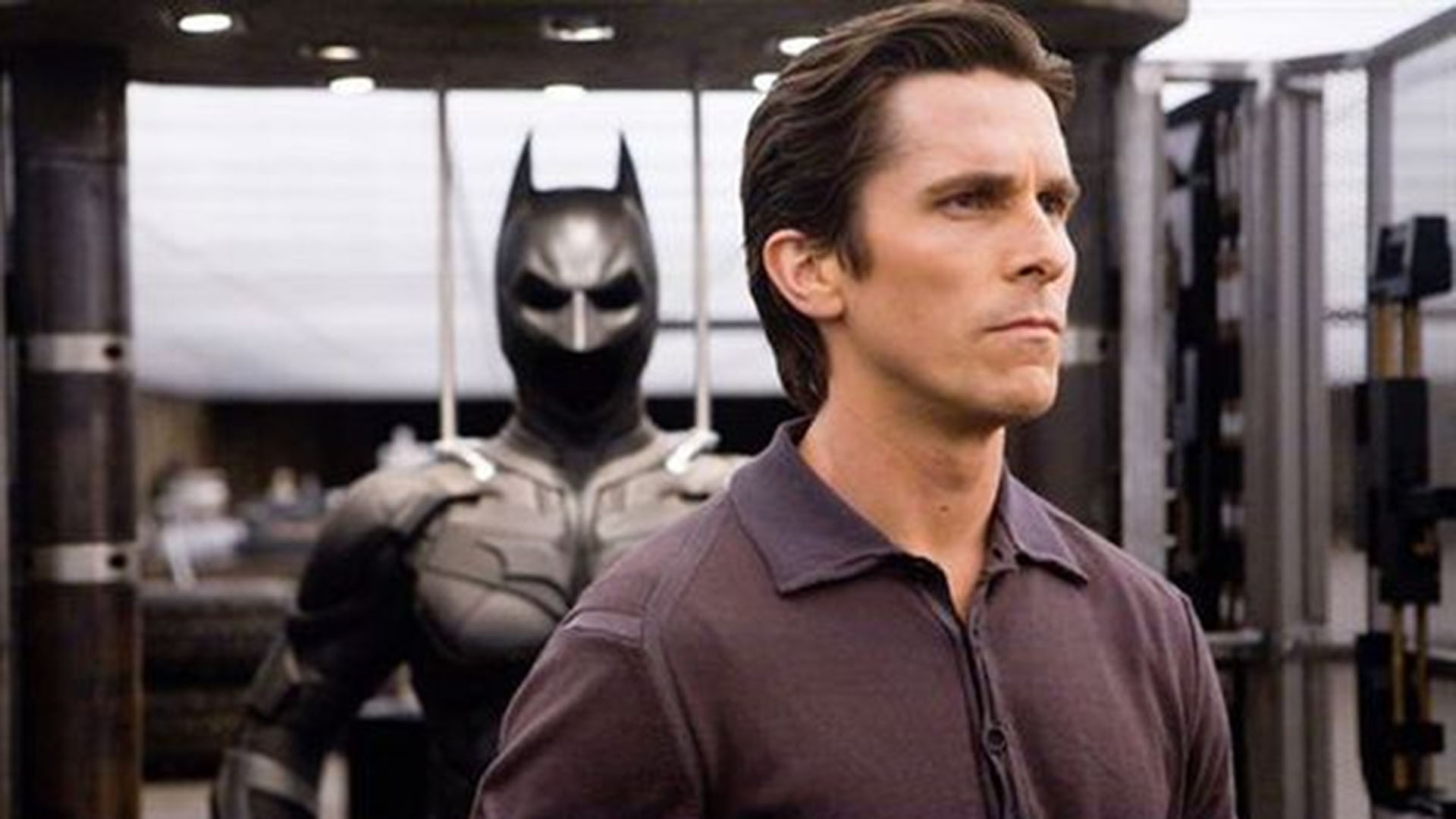 Christian Bale es uno de los seis actores que en los últimos 30 años se ha puesto el disfraz del murciélago enmascarado.  (Warner Bros.)