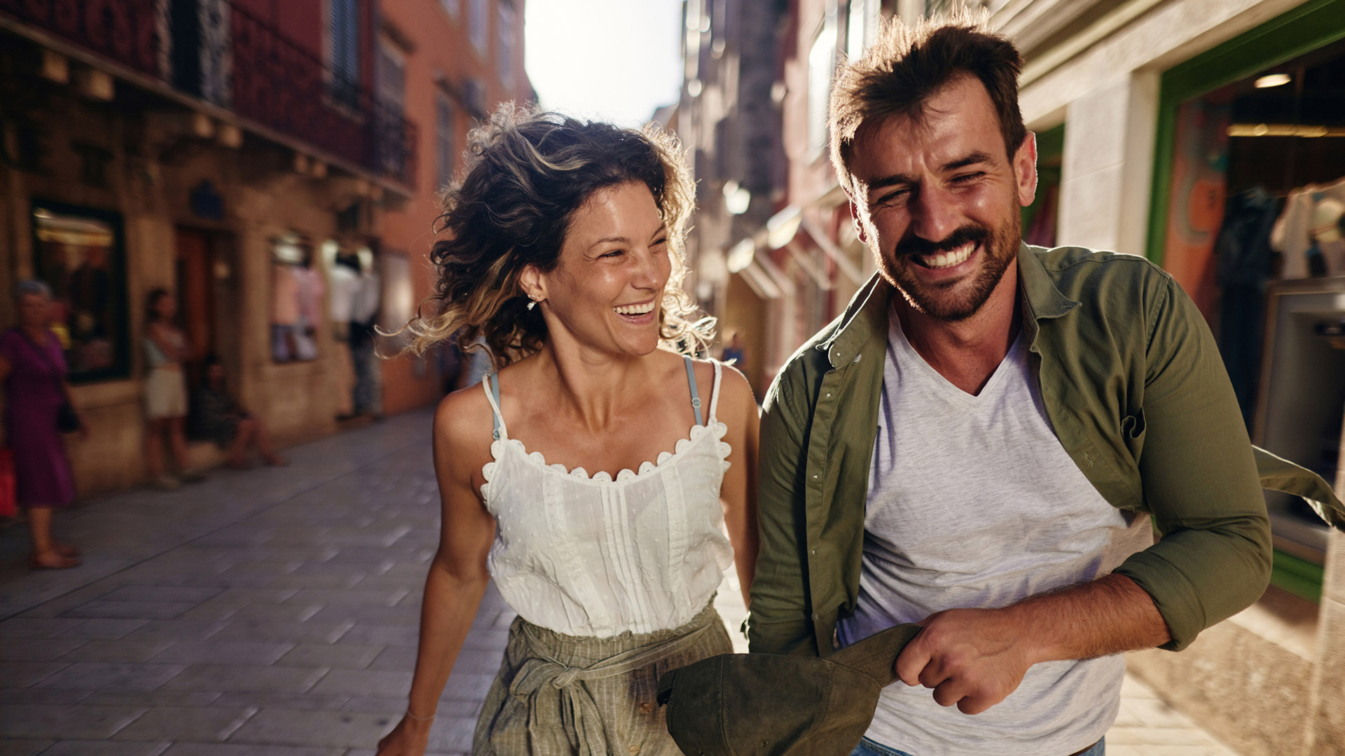 La felicidad no es un hecho ni un estado permanente; es una construcción y un trabajo de cada día (Getty) 