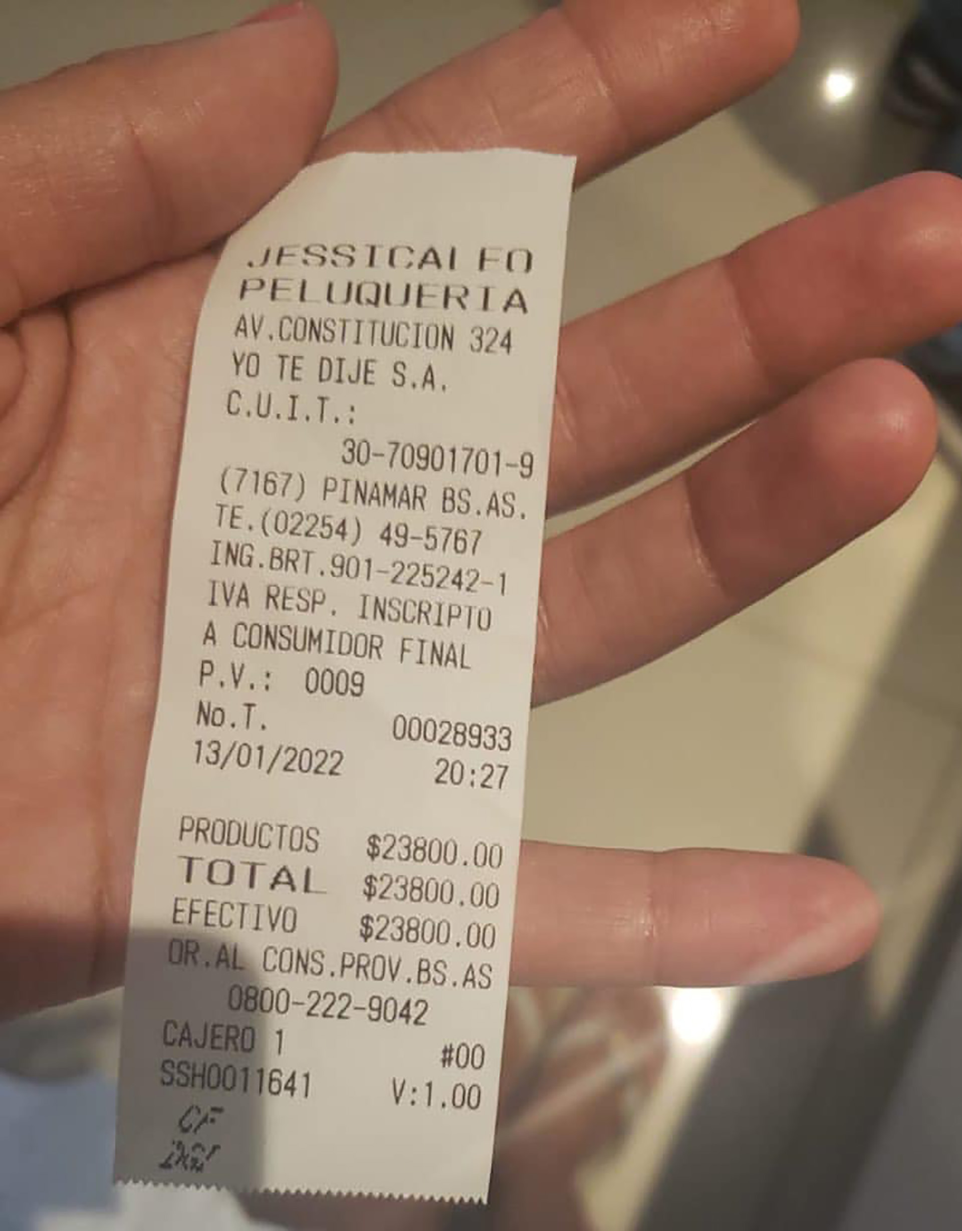 El ticket de la peluquería de Pinamar que se hizo viral