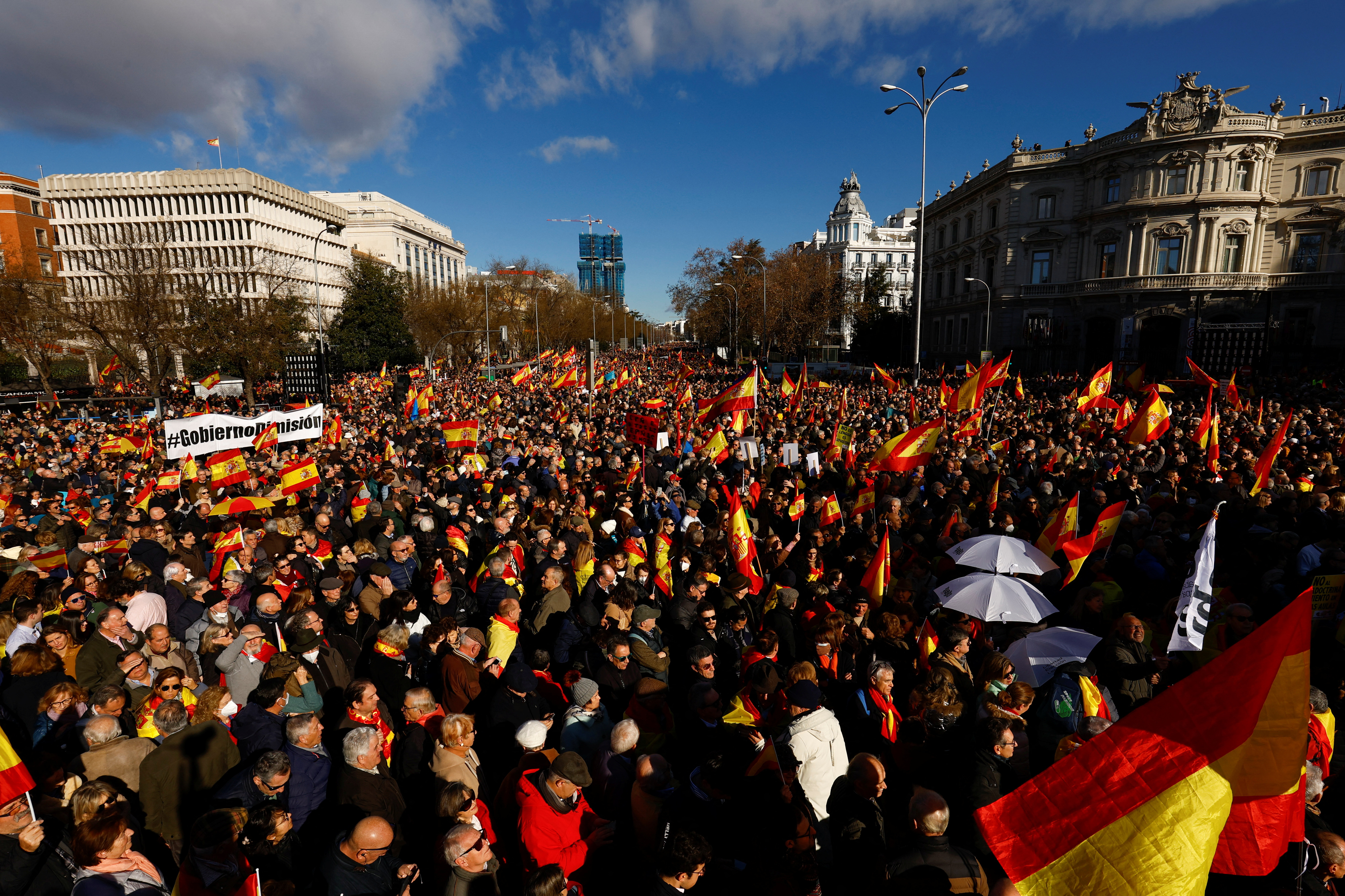 Multitudinaria protesta en contra de Pedro Sánche en España