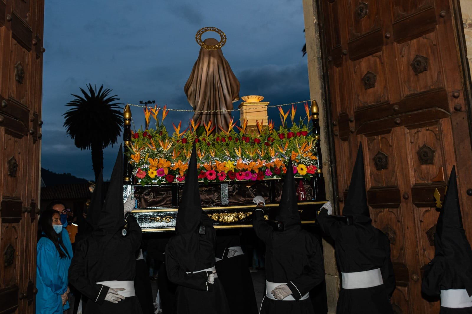 Otra de las actividades más reconocidas, en este municipio, es la procesión de los Nazarenos de Zipaquirá. Nazarenos de Zipaquirá/Facebook.