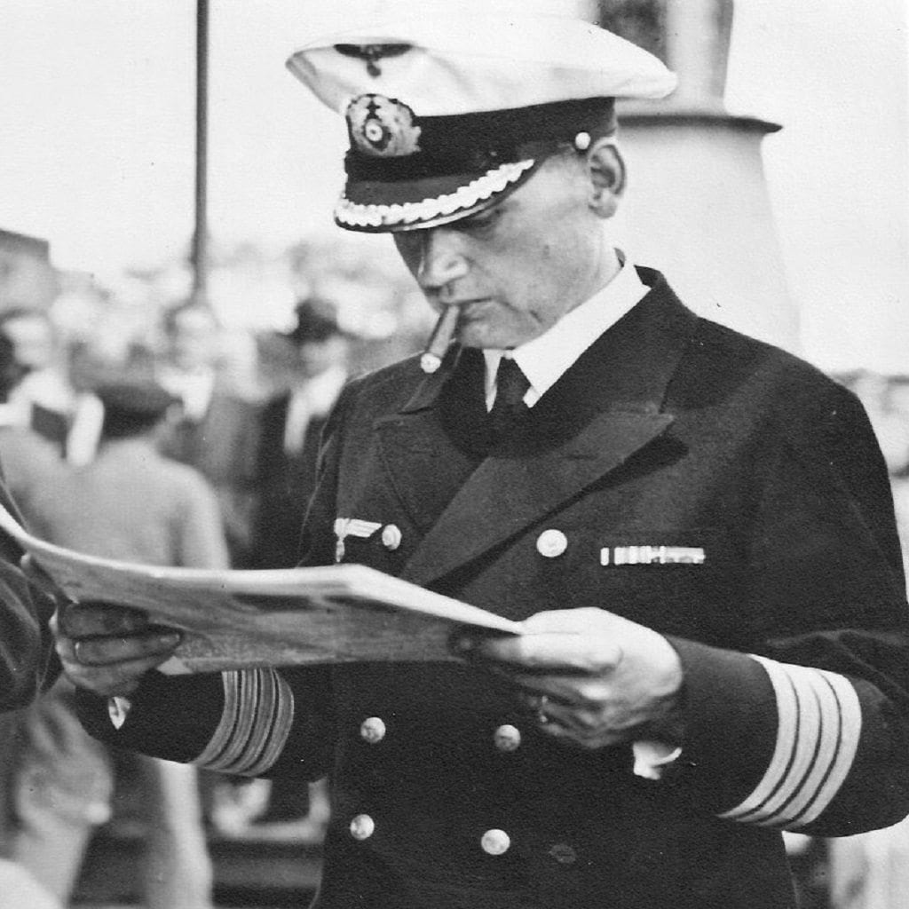 Langsdorff demostró ser un brillante marino, de gran ascendiente en la tripulación.