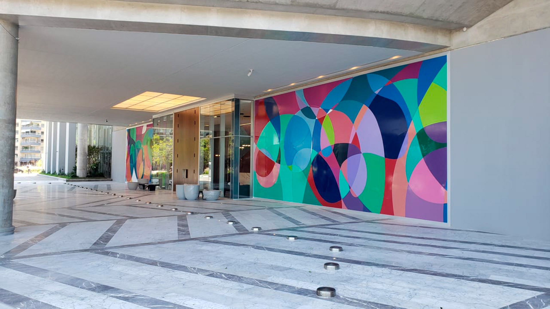 El arte está presente en cada rincón del complejo