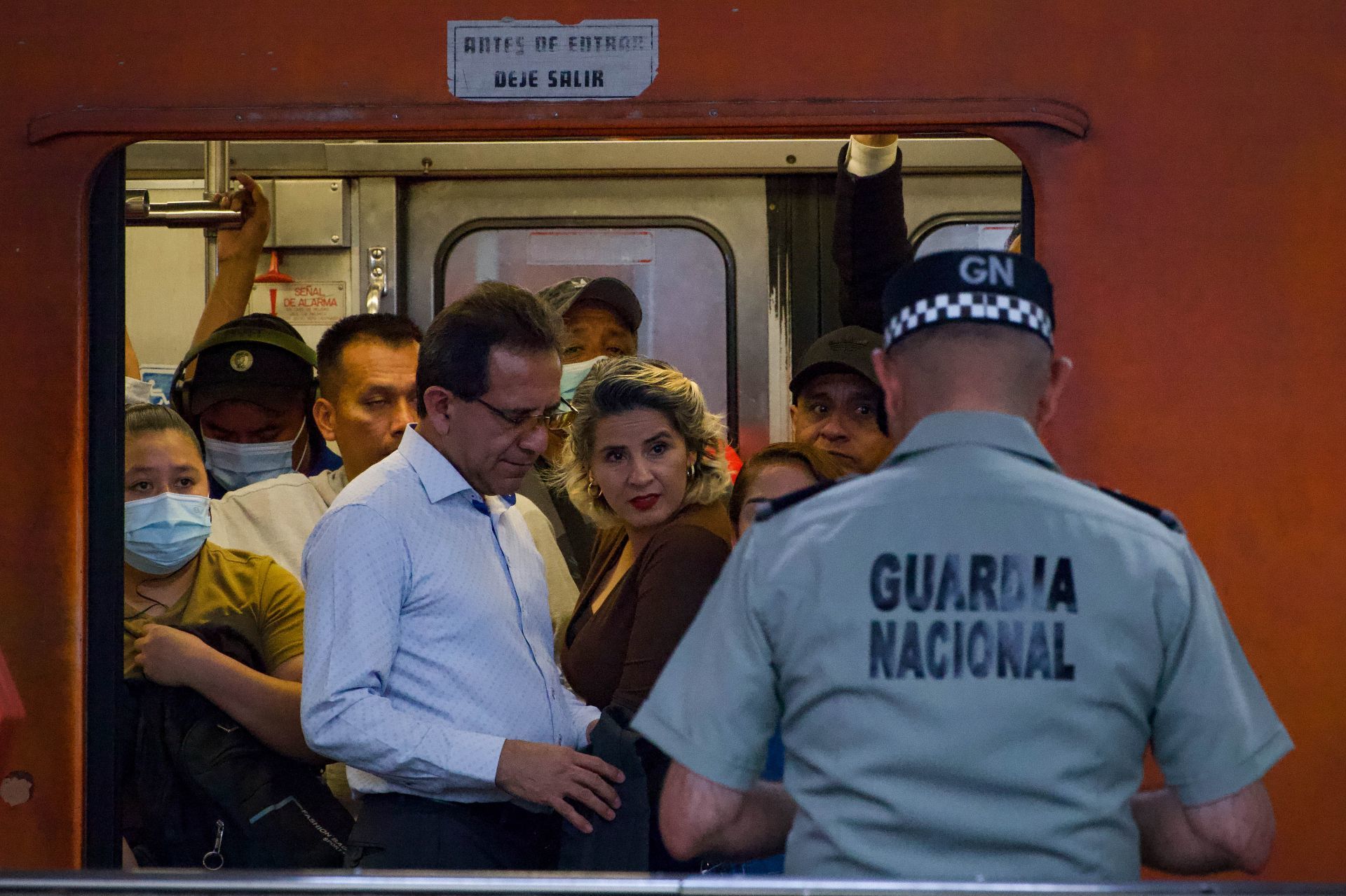 Elementos de la GN arribaron al Metro ante las "anomalías", informó la jefa de Gobierno (CUARTOSCURO.COM)